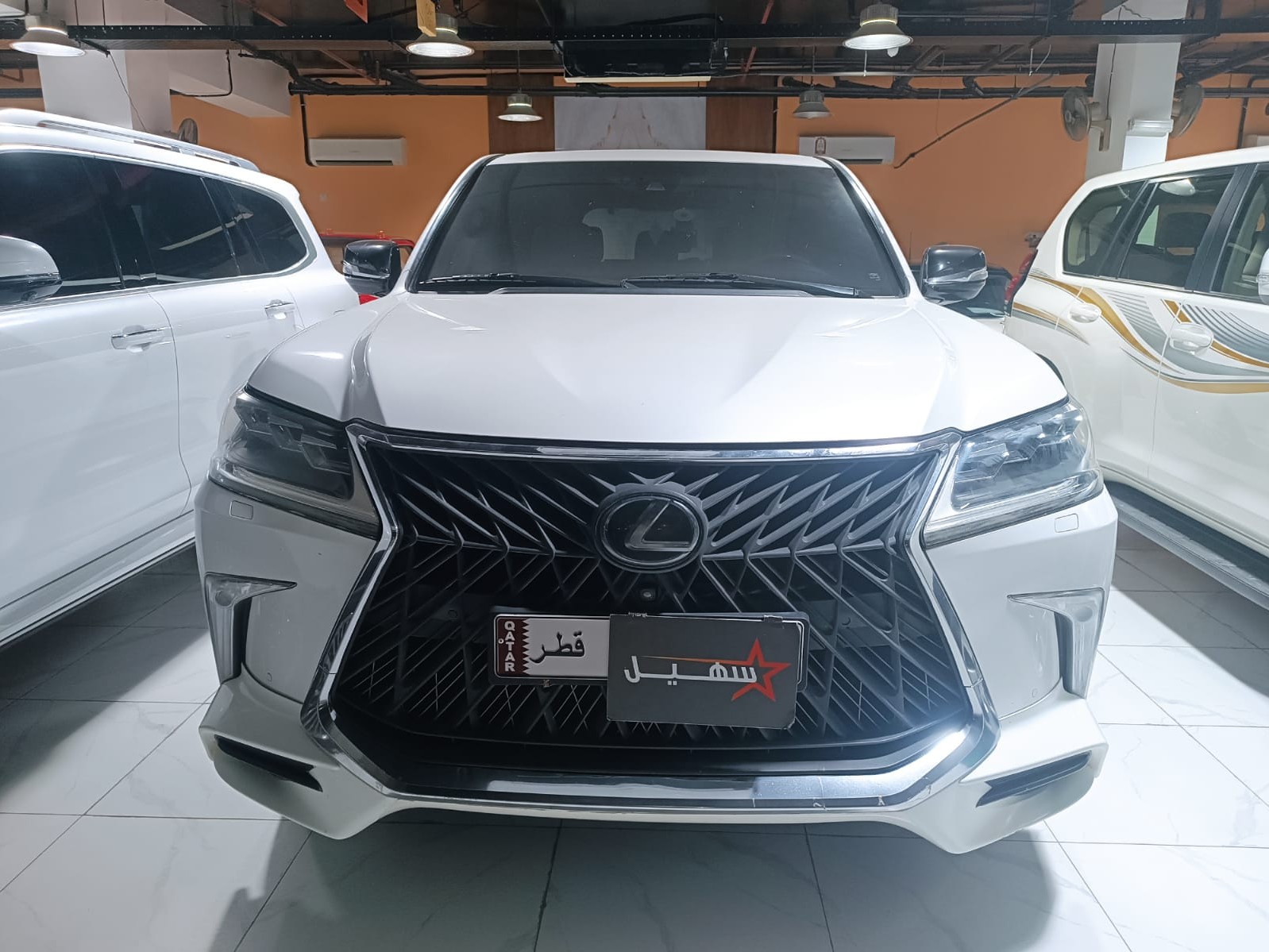 Lexus LX 570 2017 - Image 2