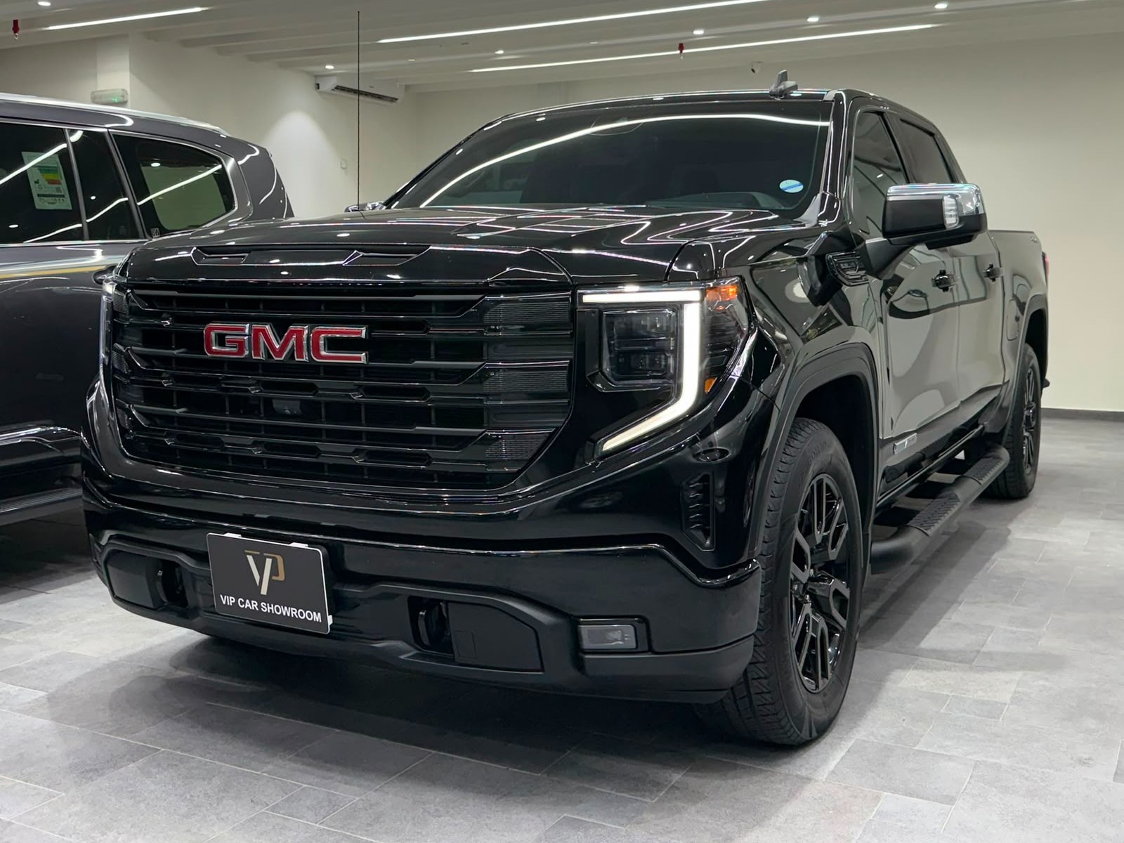 GMC Sierra Elevation  2023 - Image 3