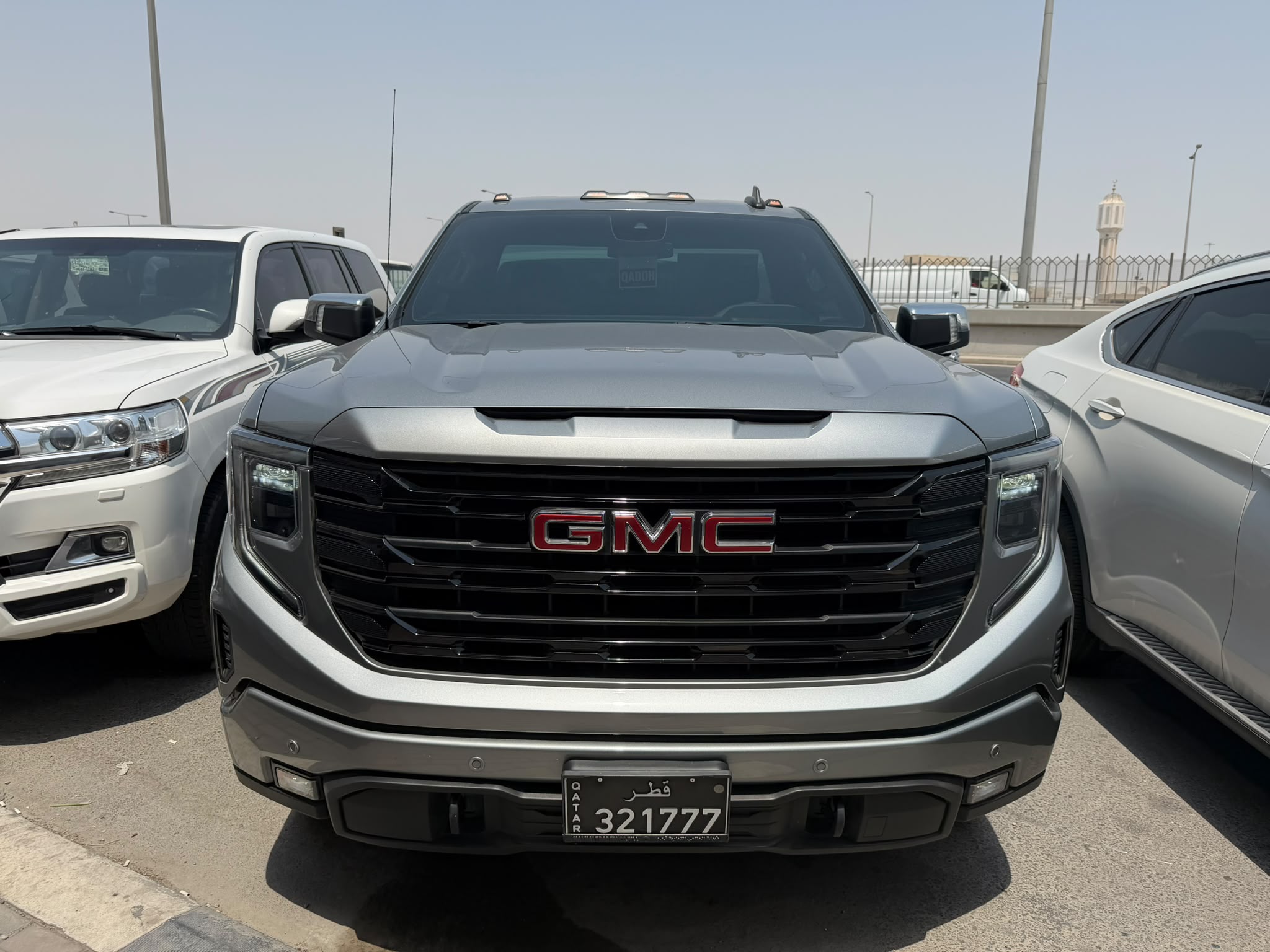 GMC Sierra Elevation  2024 - Image 2