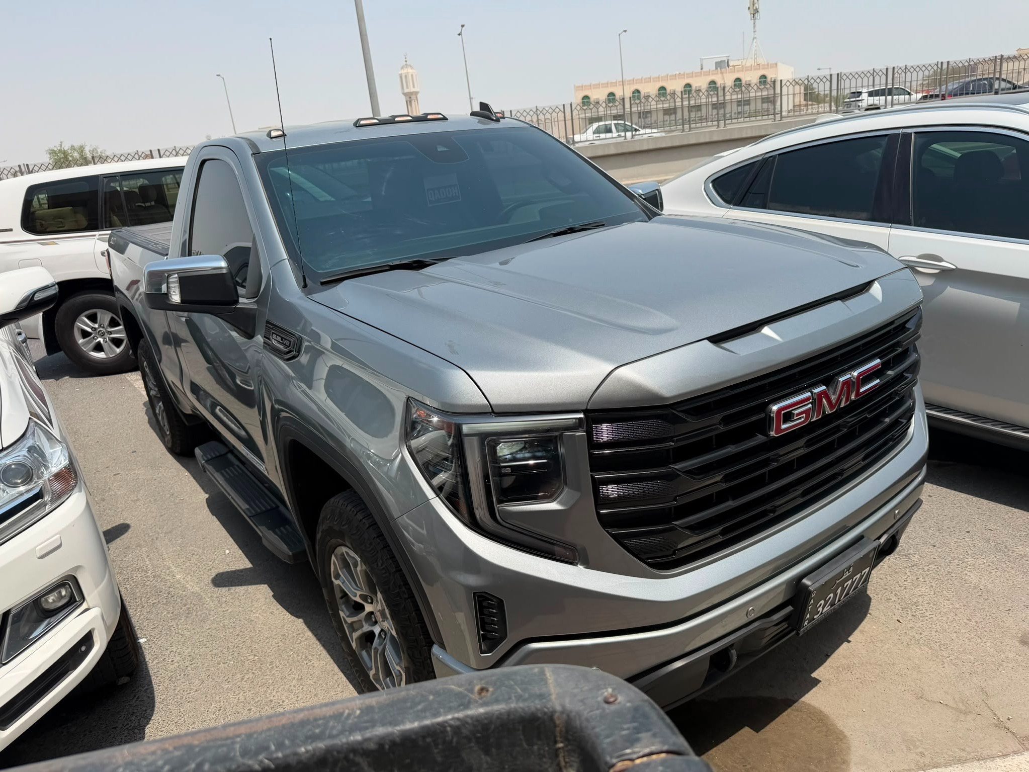 GMC Sierra Elevation  2024 - Image 3