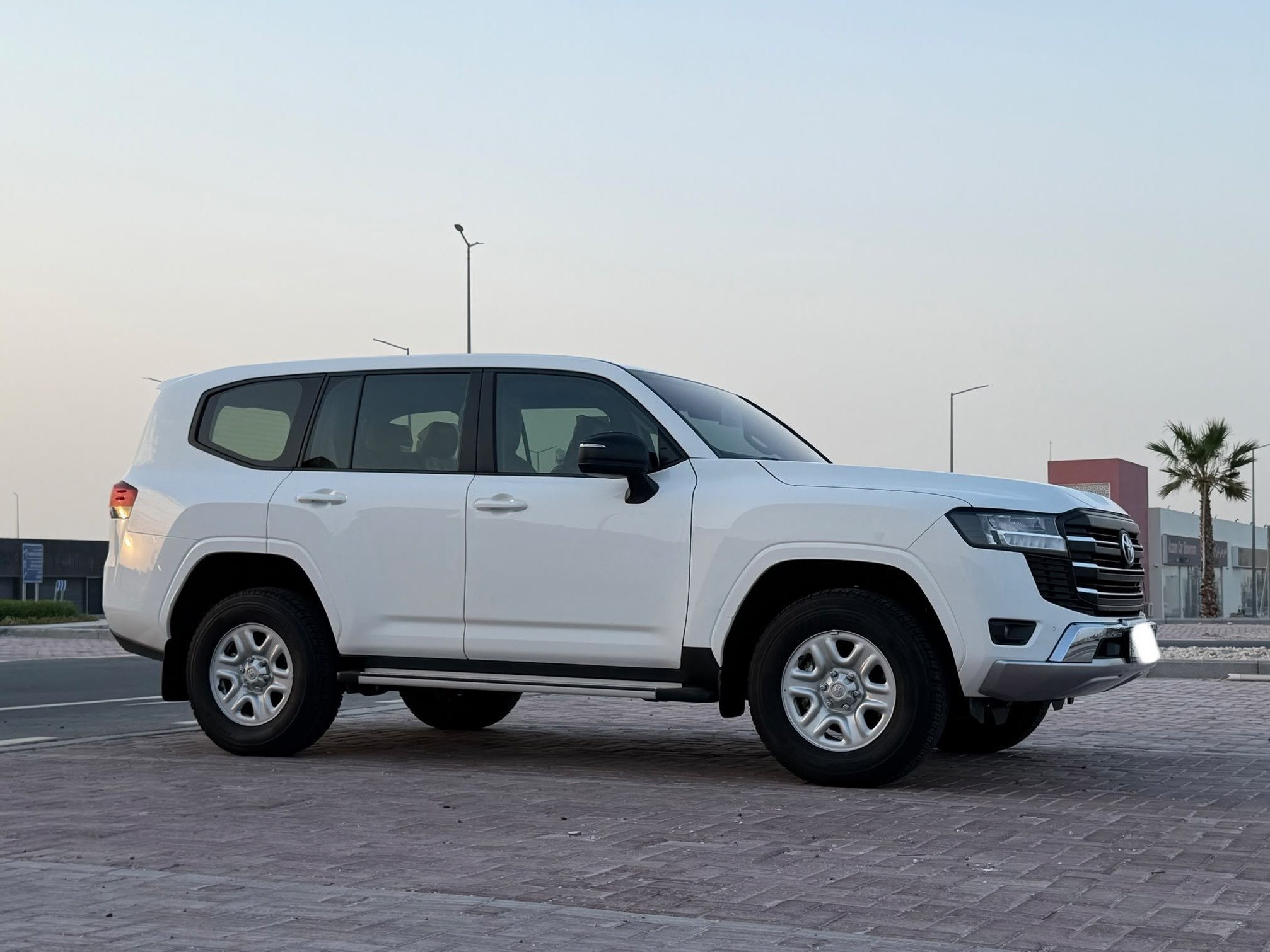 Toyota Land Cruiser GX 2025
