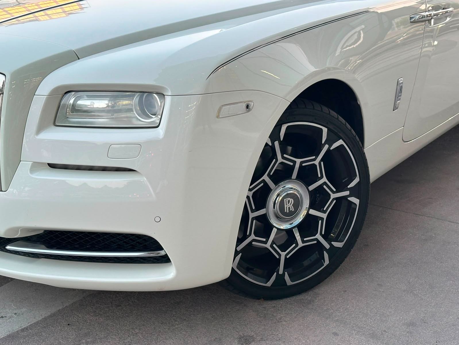 Rolls-Royce Wraith 2014 - Image 3