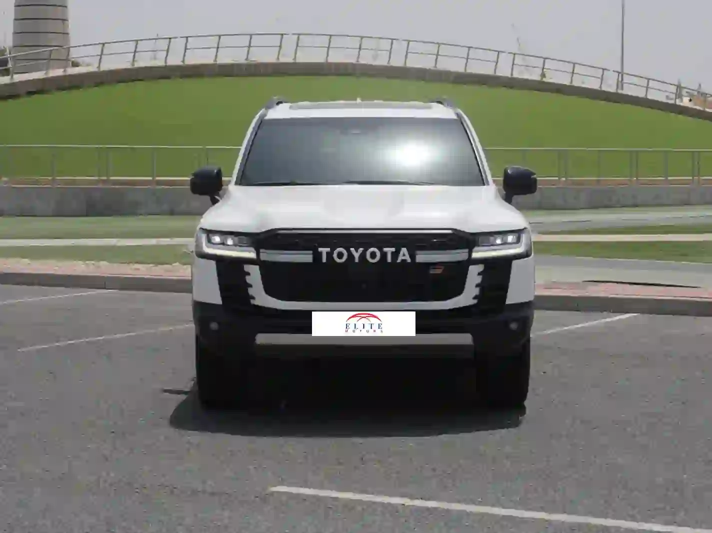 Toyota Land Cruiser GR TWIN TURBO 2025 - Image 4