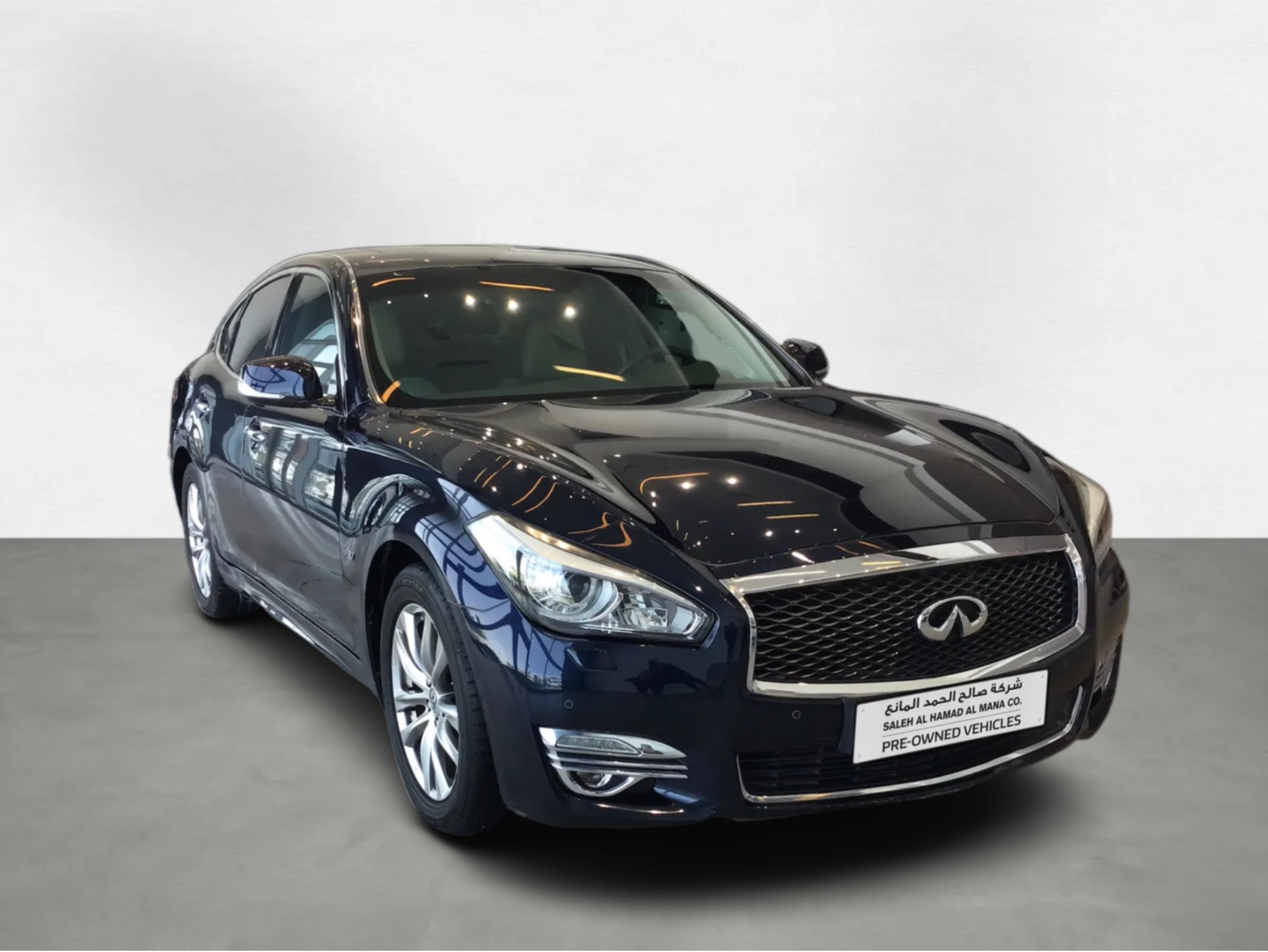 Infiniti Q70 2016
