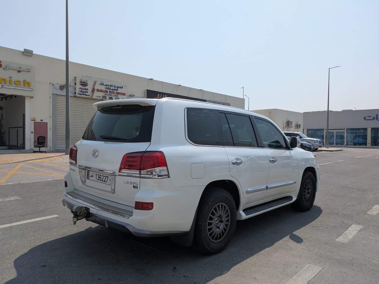 Lexus LX 570 S 2015 - Image 3