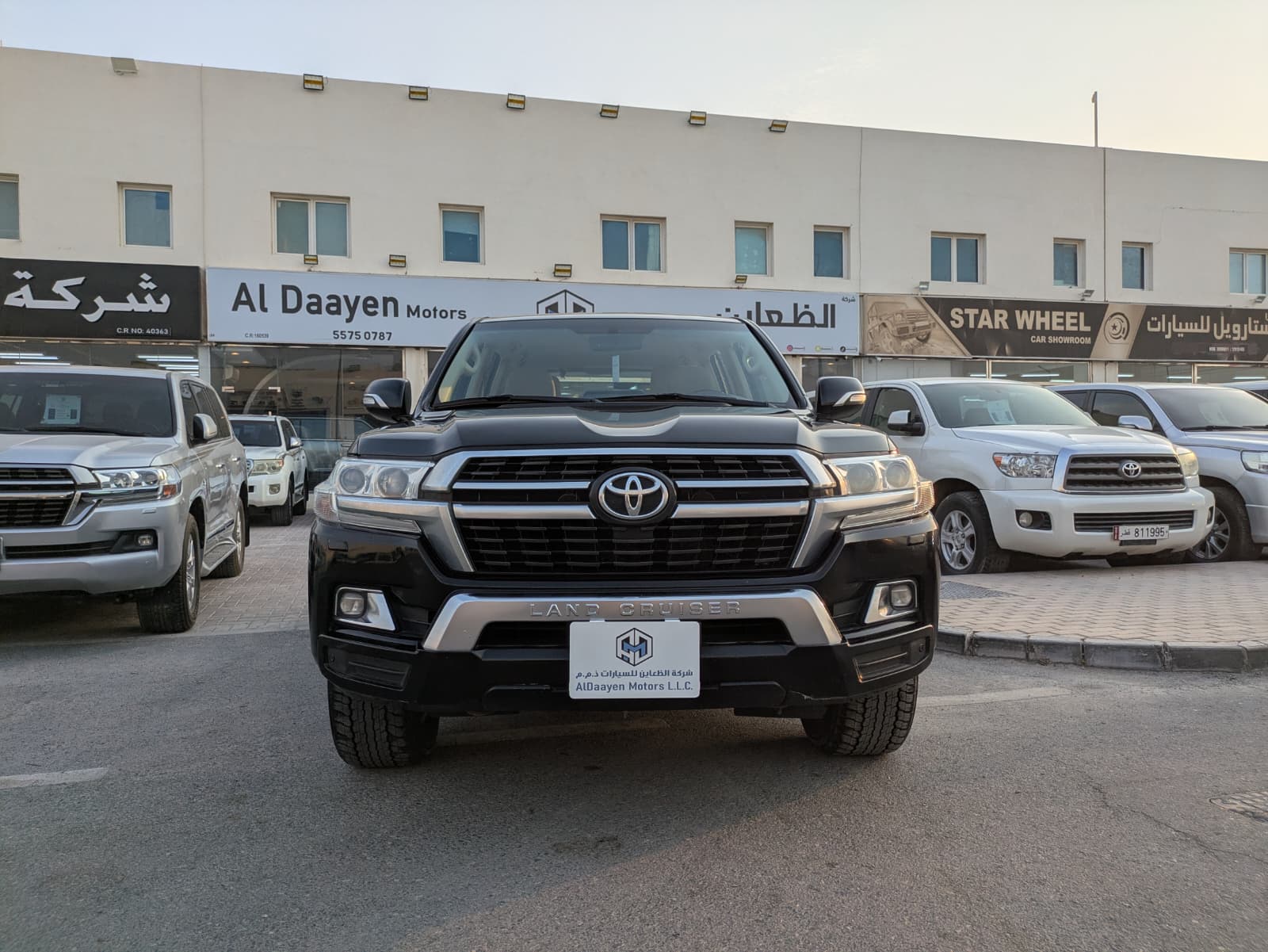 Toyota Land Cruiser GXR v8 2021 - Image 2