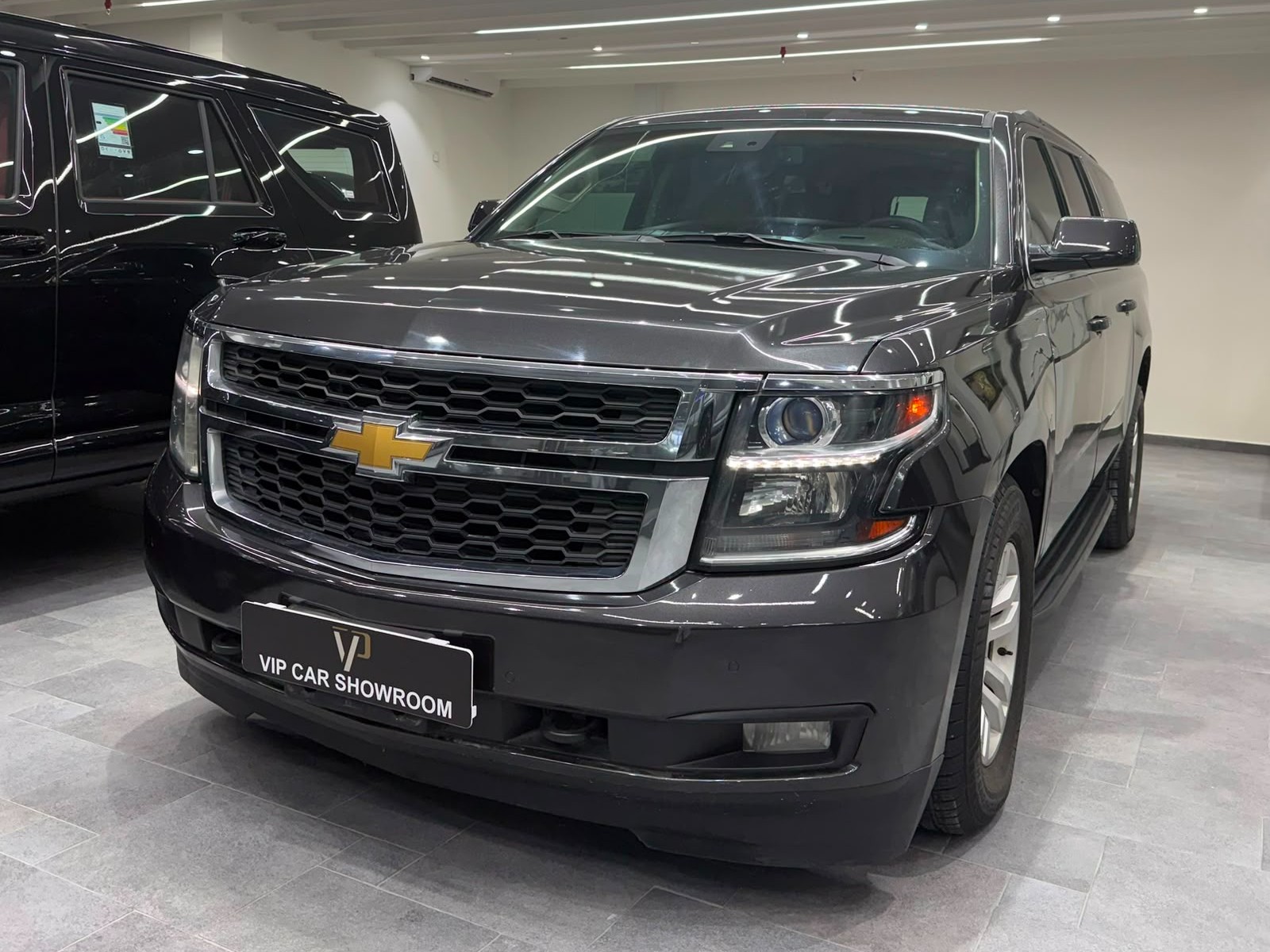 Chevrolet Suburban 2016 - Image 3