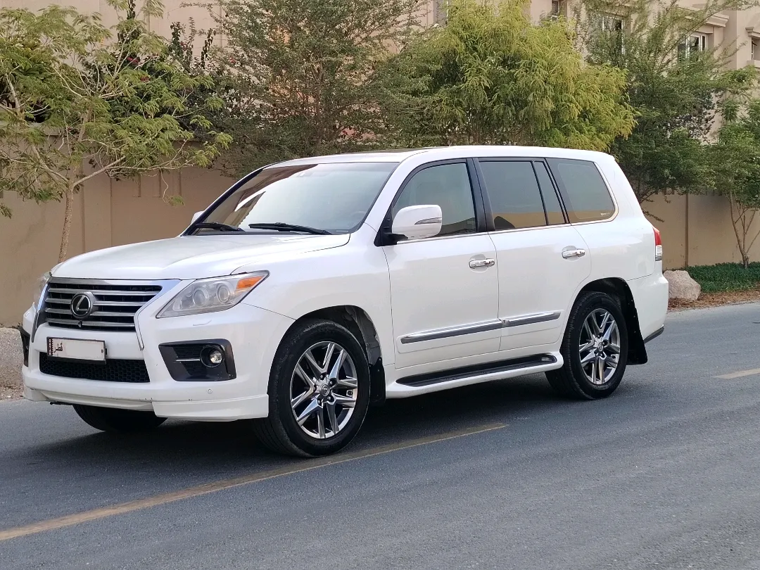 Lexus LX 570 2014 - Image 3