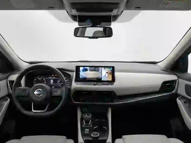 Nissan X-Trail SV 2024 - Image 4
