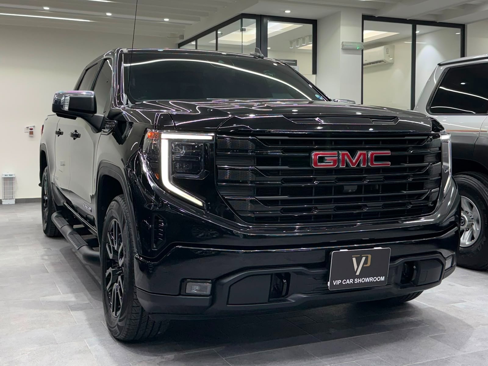 GMC Sierra Elevation  2023