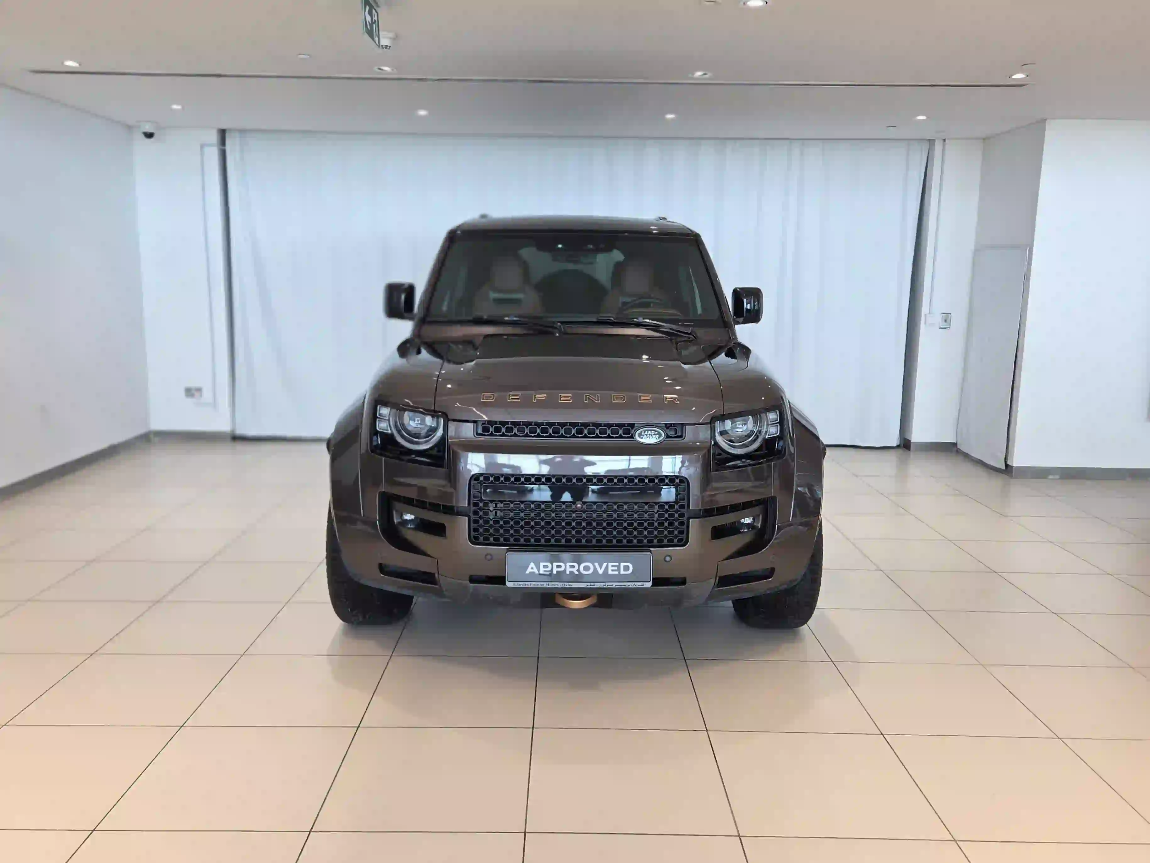 Land Rover Defender 110 4.4 V8 Octa 2025 - Image 4