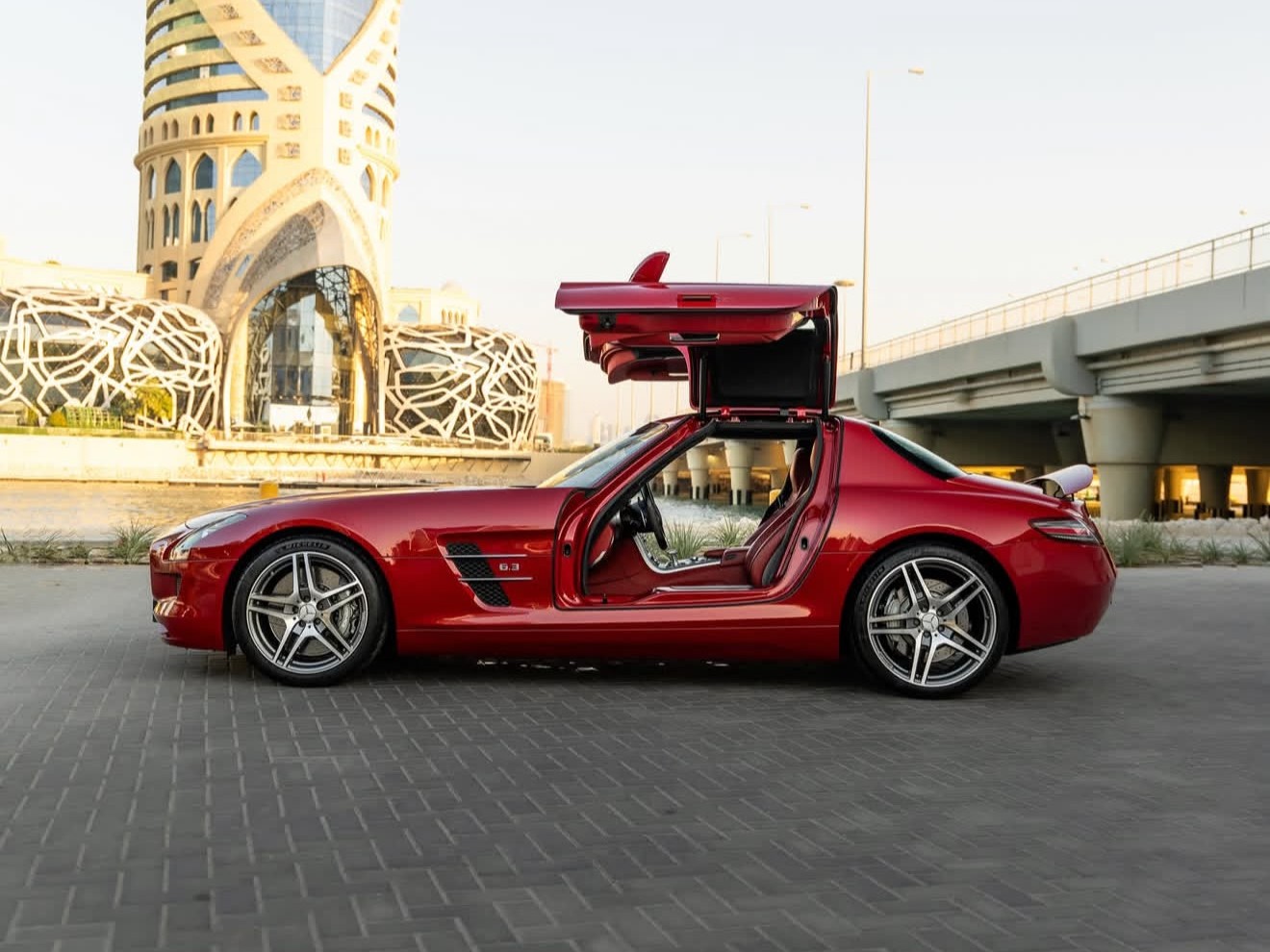Mercedes-Benz SLS 63 AMG 2011 - Image 3