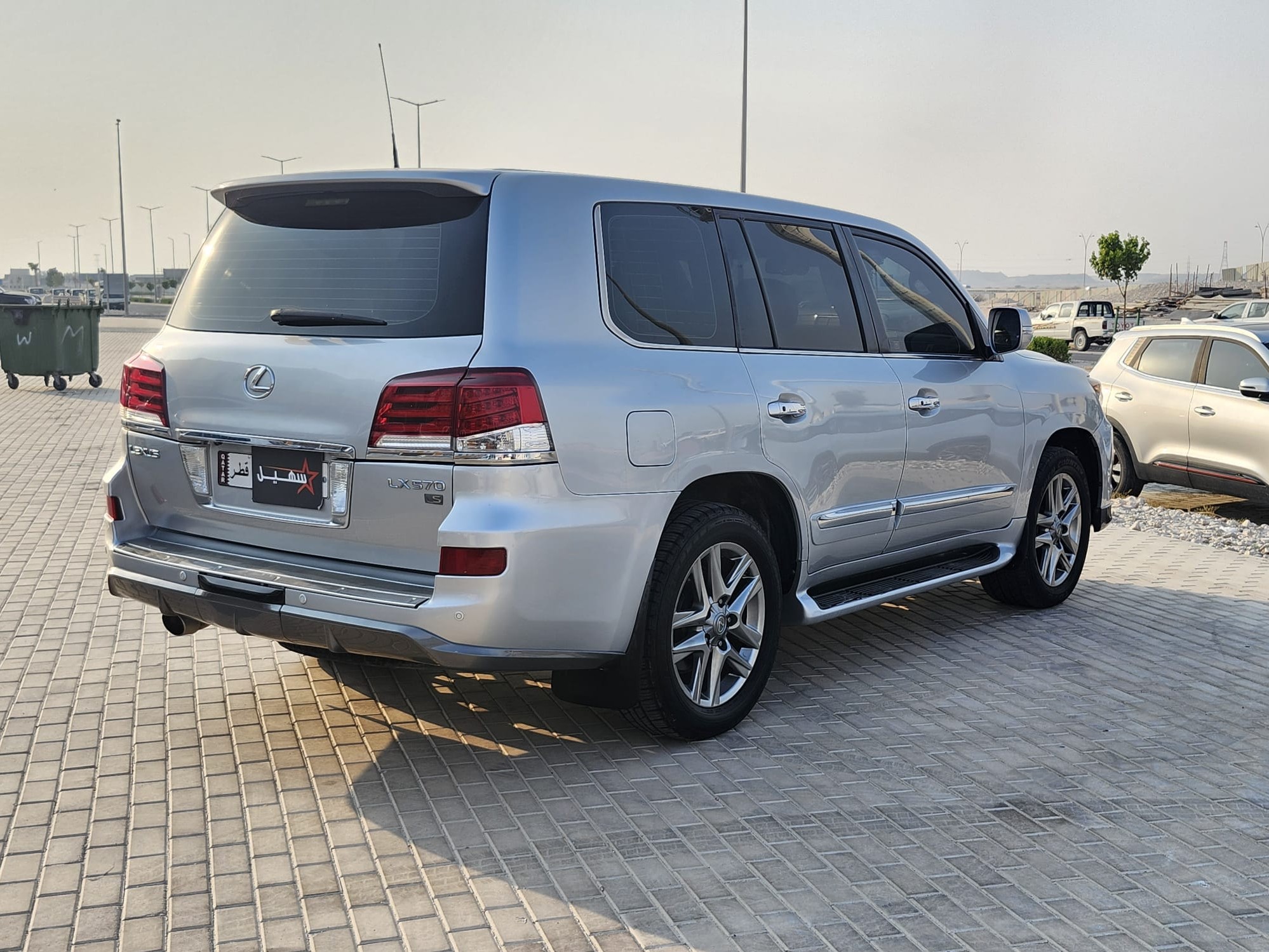 Lexus LX 570 S 2013 - Image 3