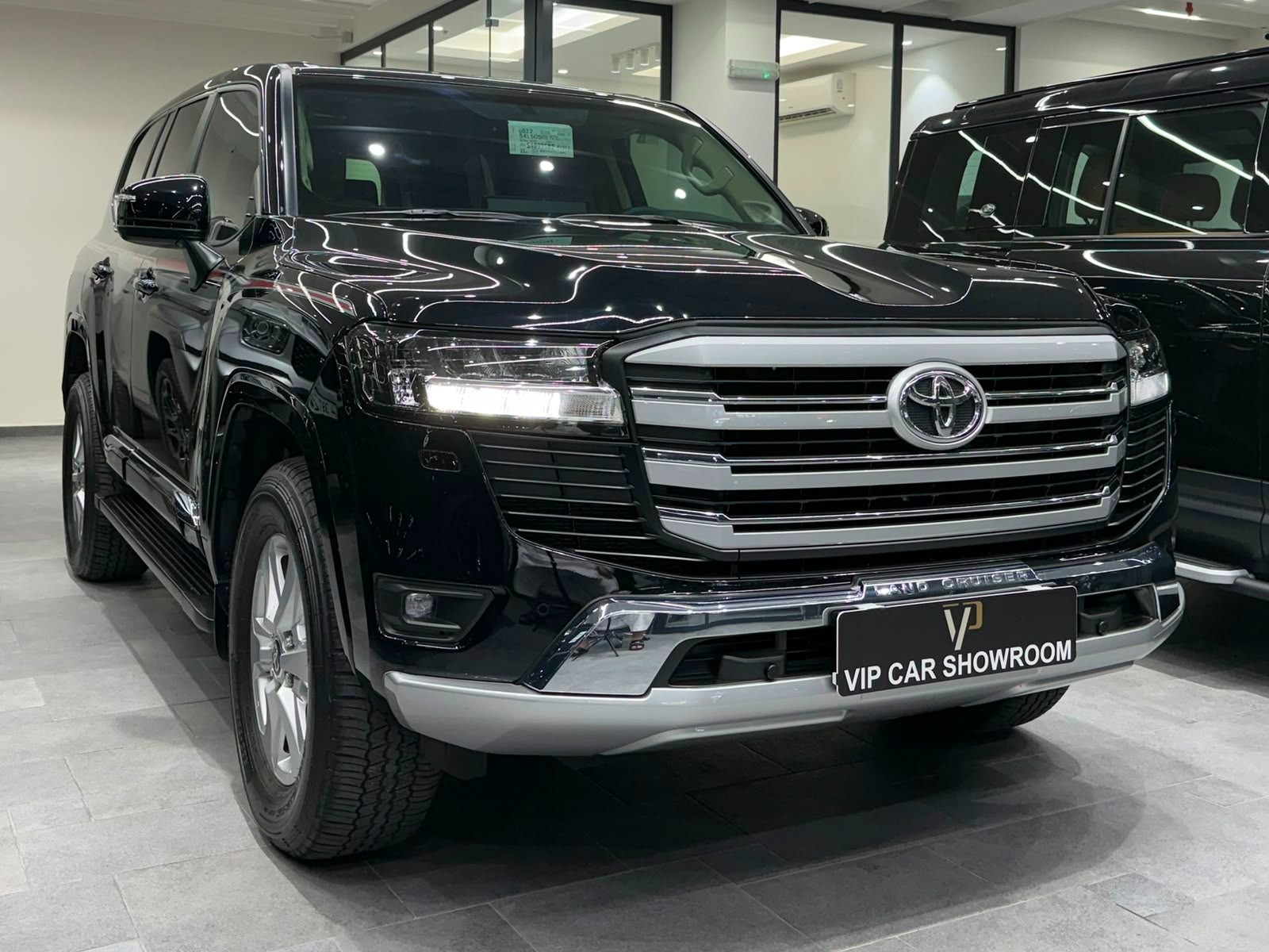 Toyota Land Cruiser GXR Twin Turbo 2025