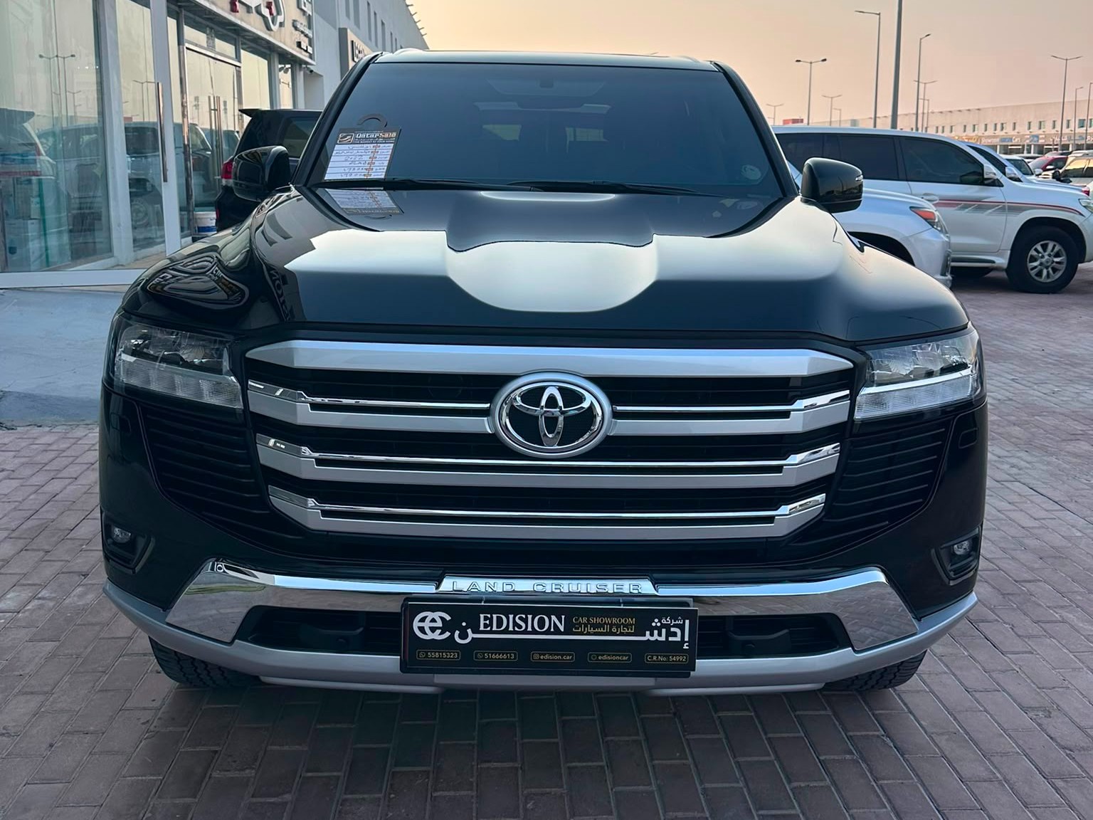 Toyota Land Cruiser GXR v6 2022 - Image 2