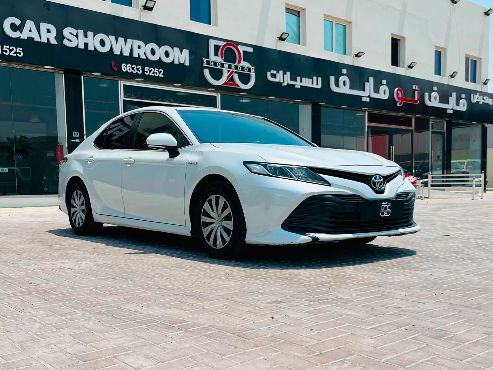 Toyota Camry LE 2019 - Image 3