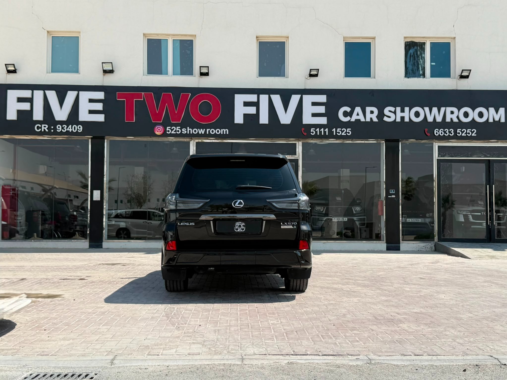 Lexus LX 570 S Black Edition 2019 - Image 4