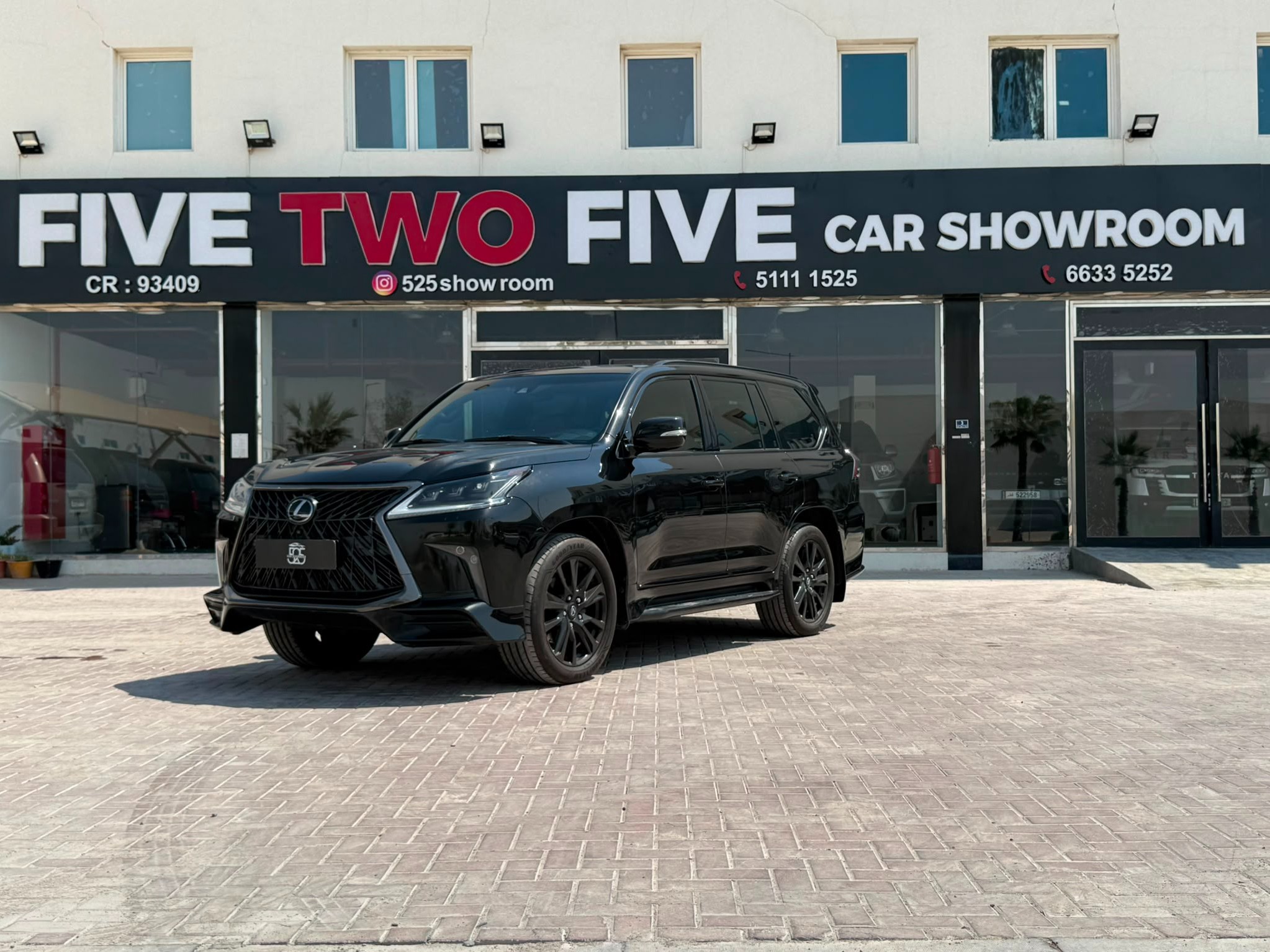 Lexus LX 570 S Black Edition 2019 - Image 3