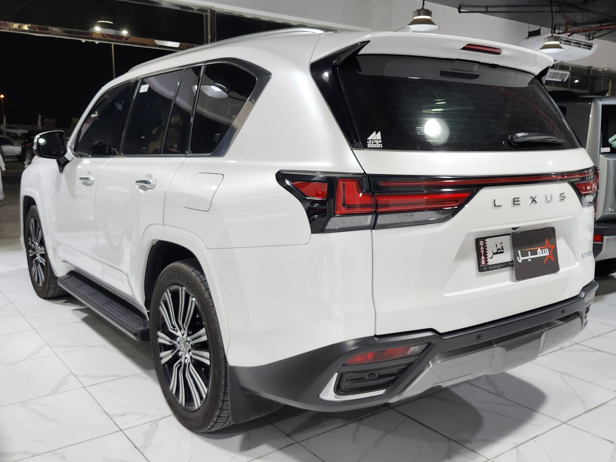 Lexus LX 600 Luxury  2026 - Image 3