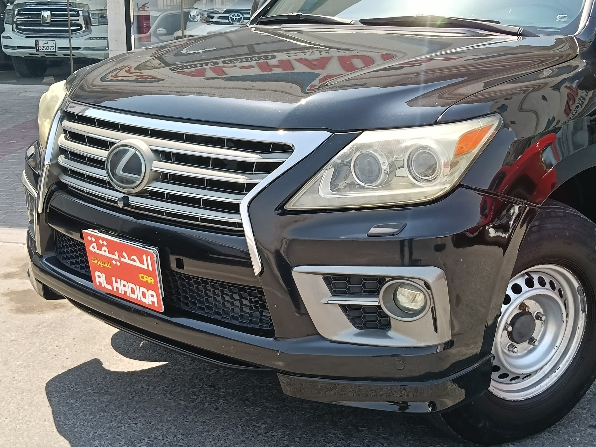 Lexus LX 570 S 2010 - Image 3