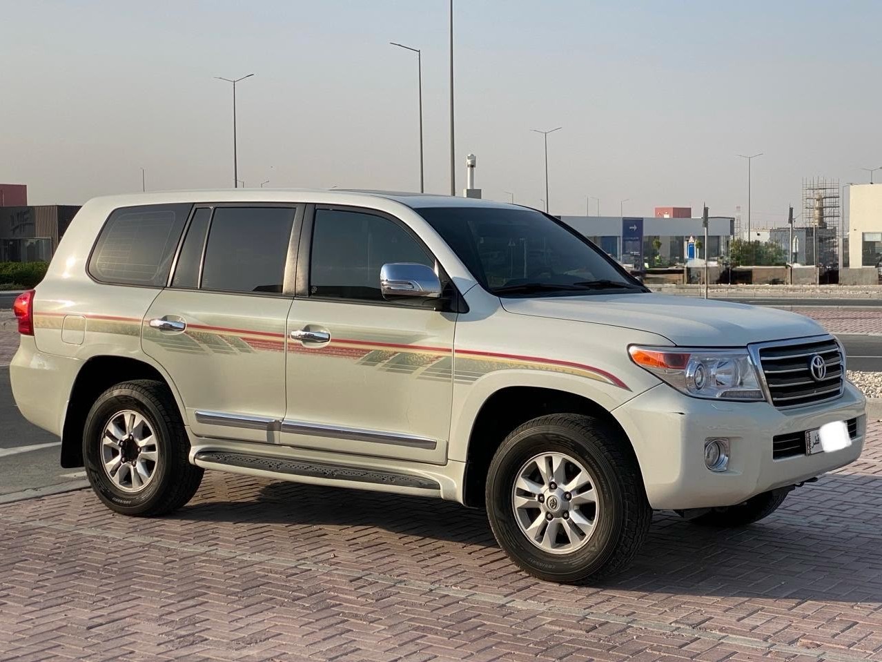 Toyota Land Cruiser GXR v8 2013