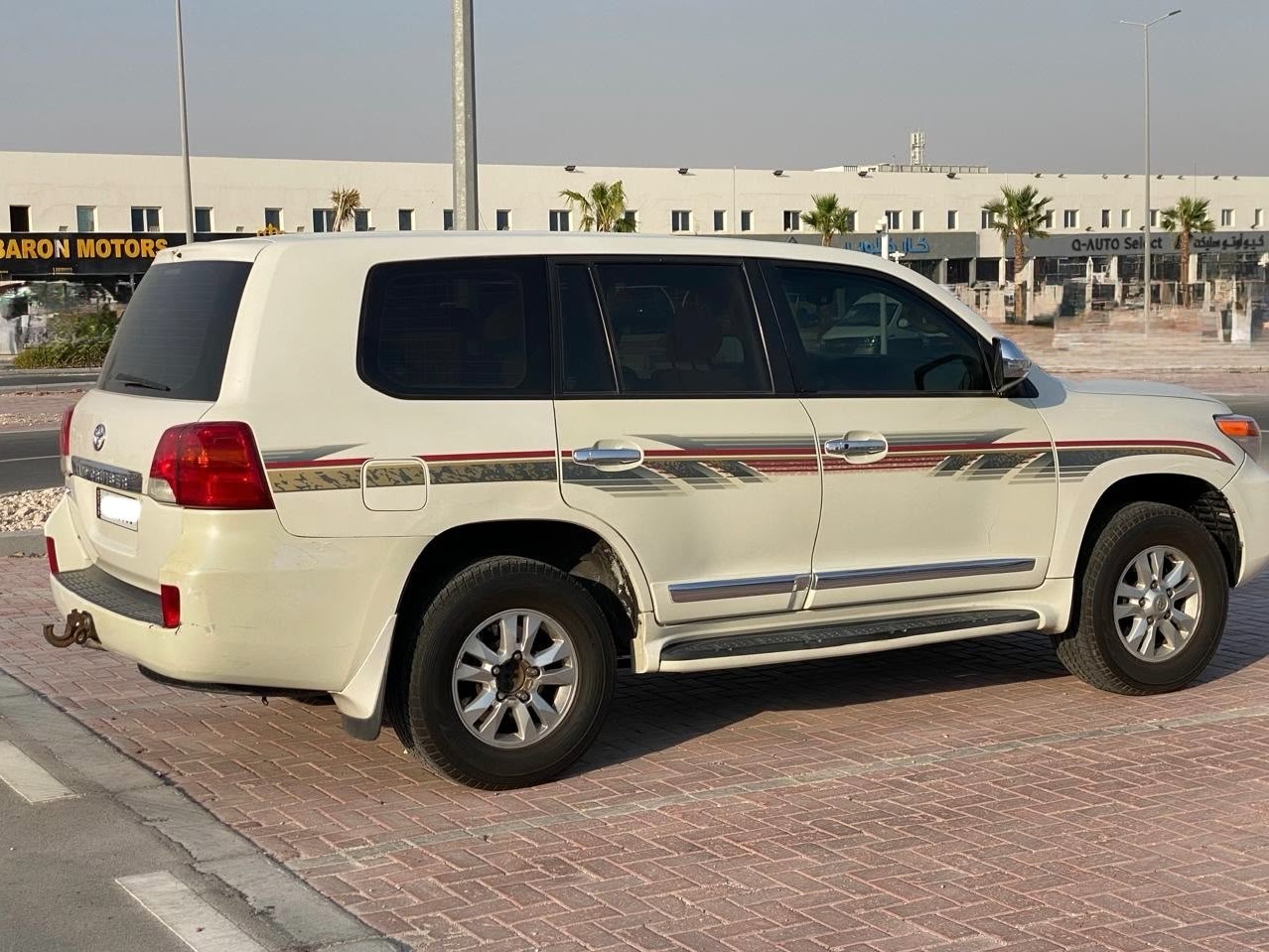 Toyota Land Cruiser GXR v8 2013 - Image 4