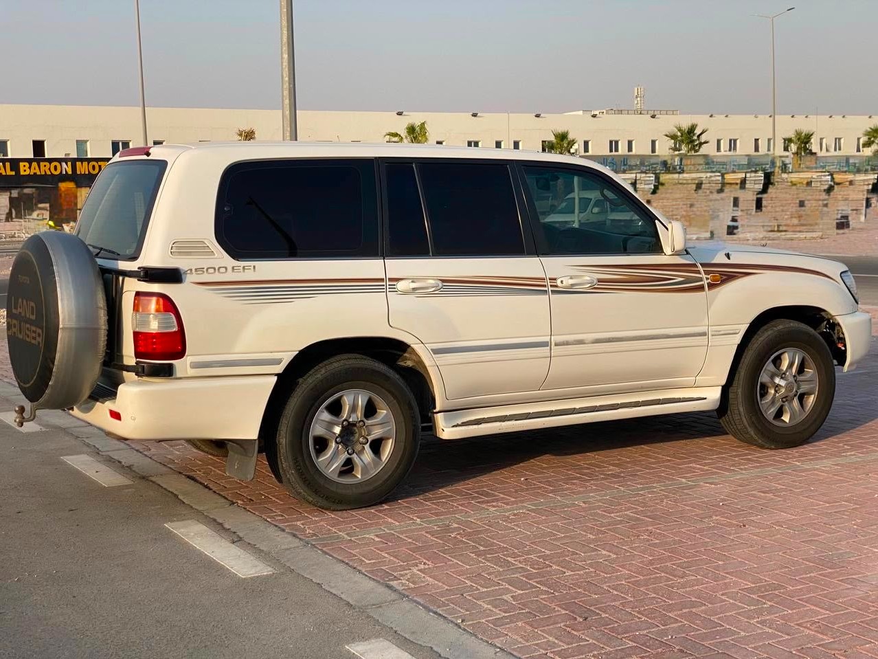 Toyota Land Cruiser GXR v6 2006 - Image 4
