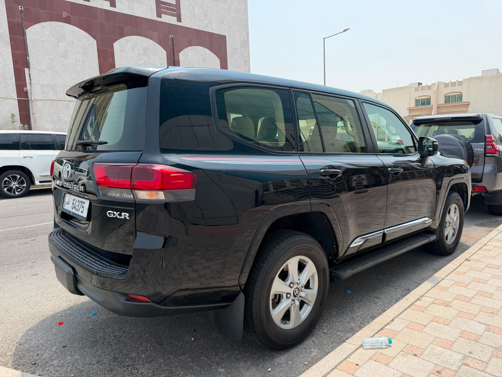 Toyota Land Cruiser GR TWIN TURBO 2022 - Image 3