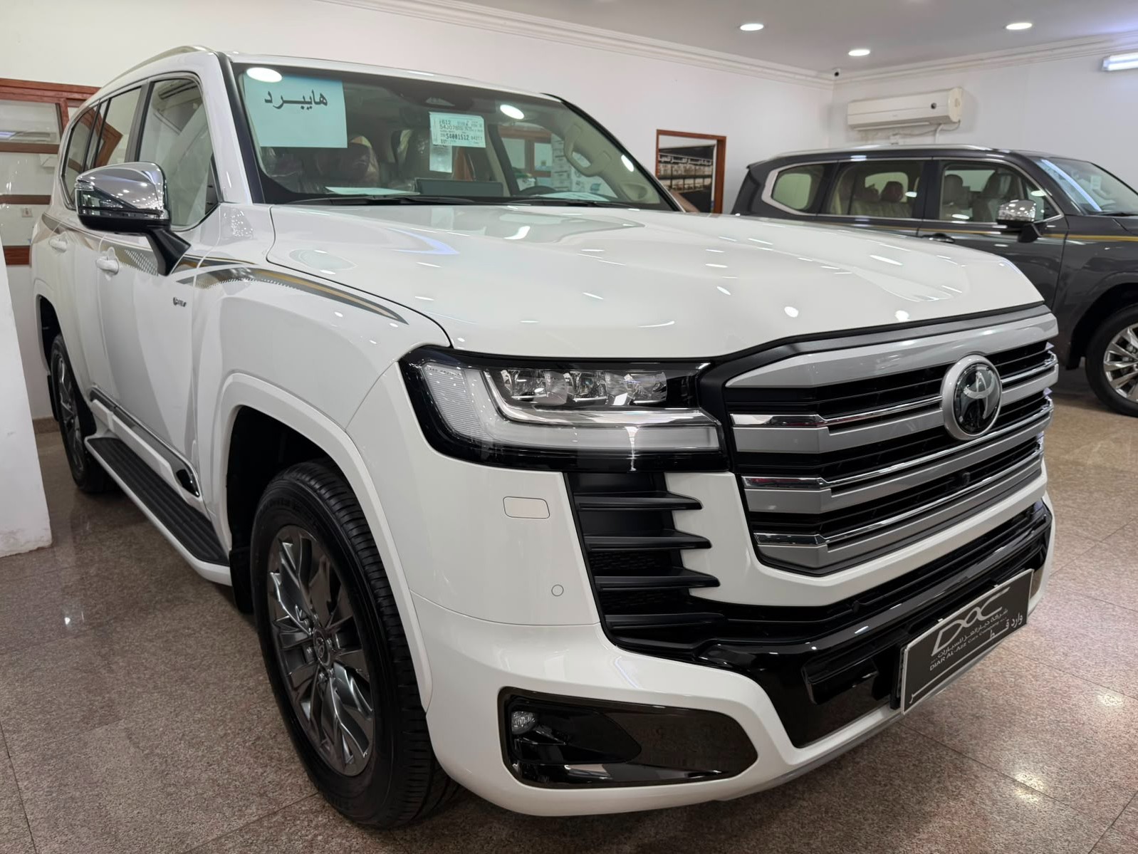 Toyota Land Cruiser VXR Twin Turbo 2025