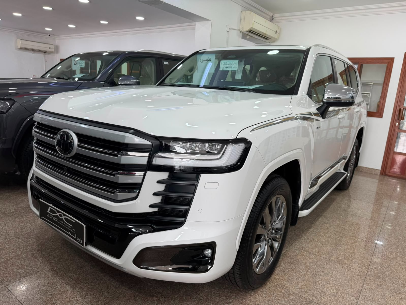Toyota Land Cruiser VXR Twin Turbo 2025 - Image 2