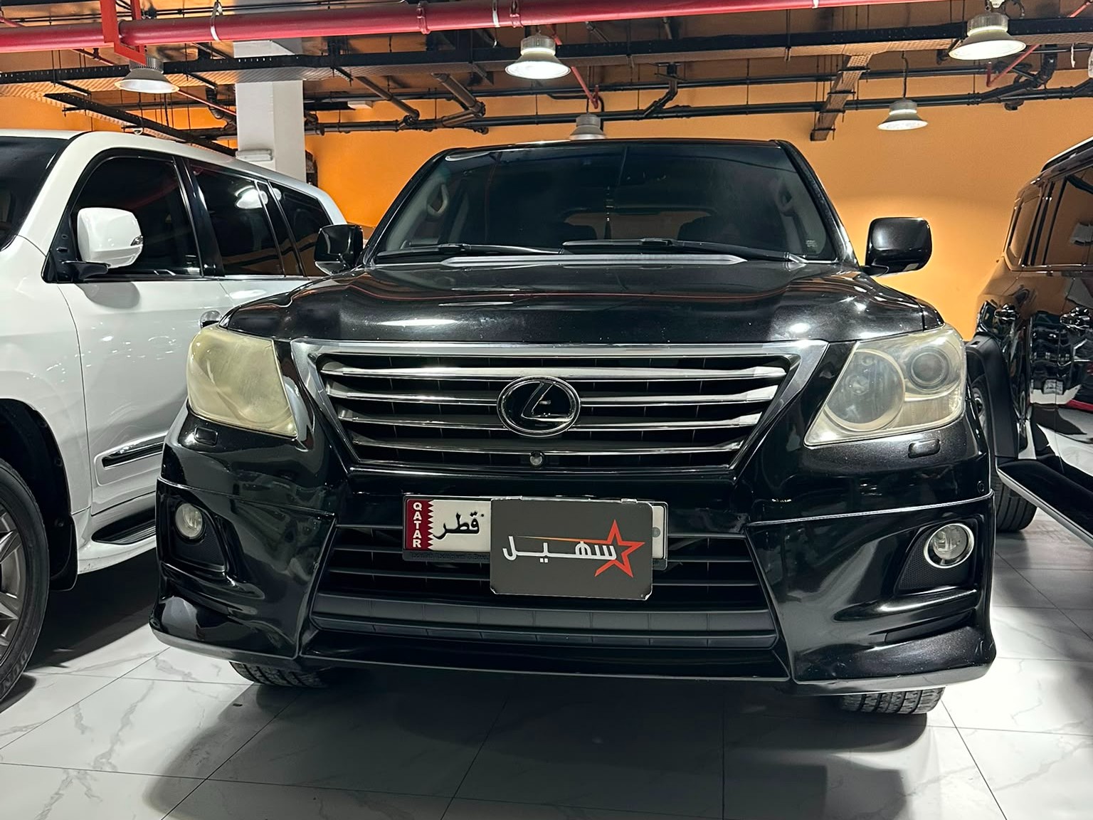 Lexus LX 570 2011 - Image 2