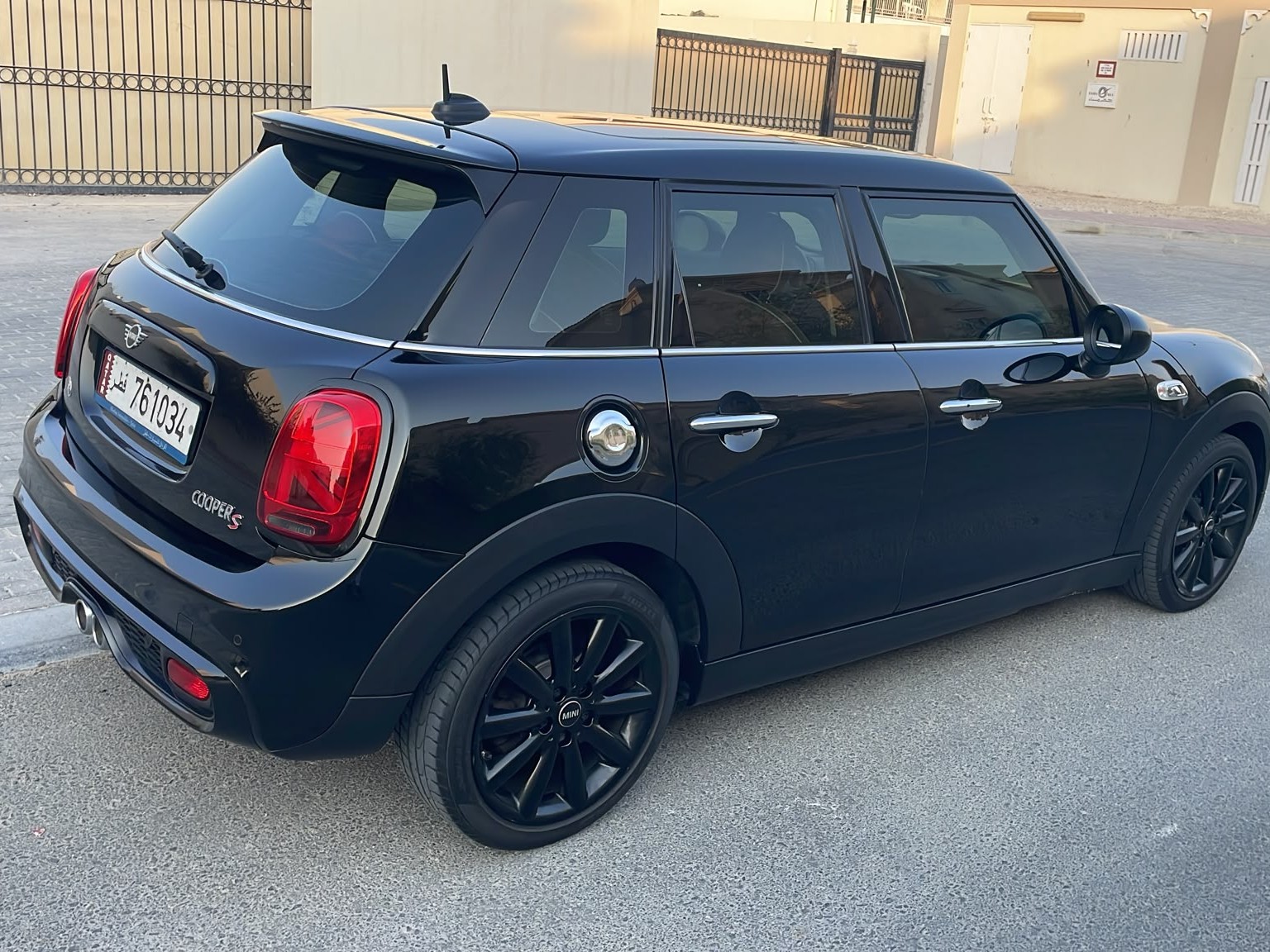 Mini Cooper S. 2019 - Image 2
