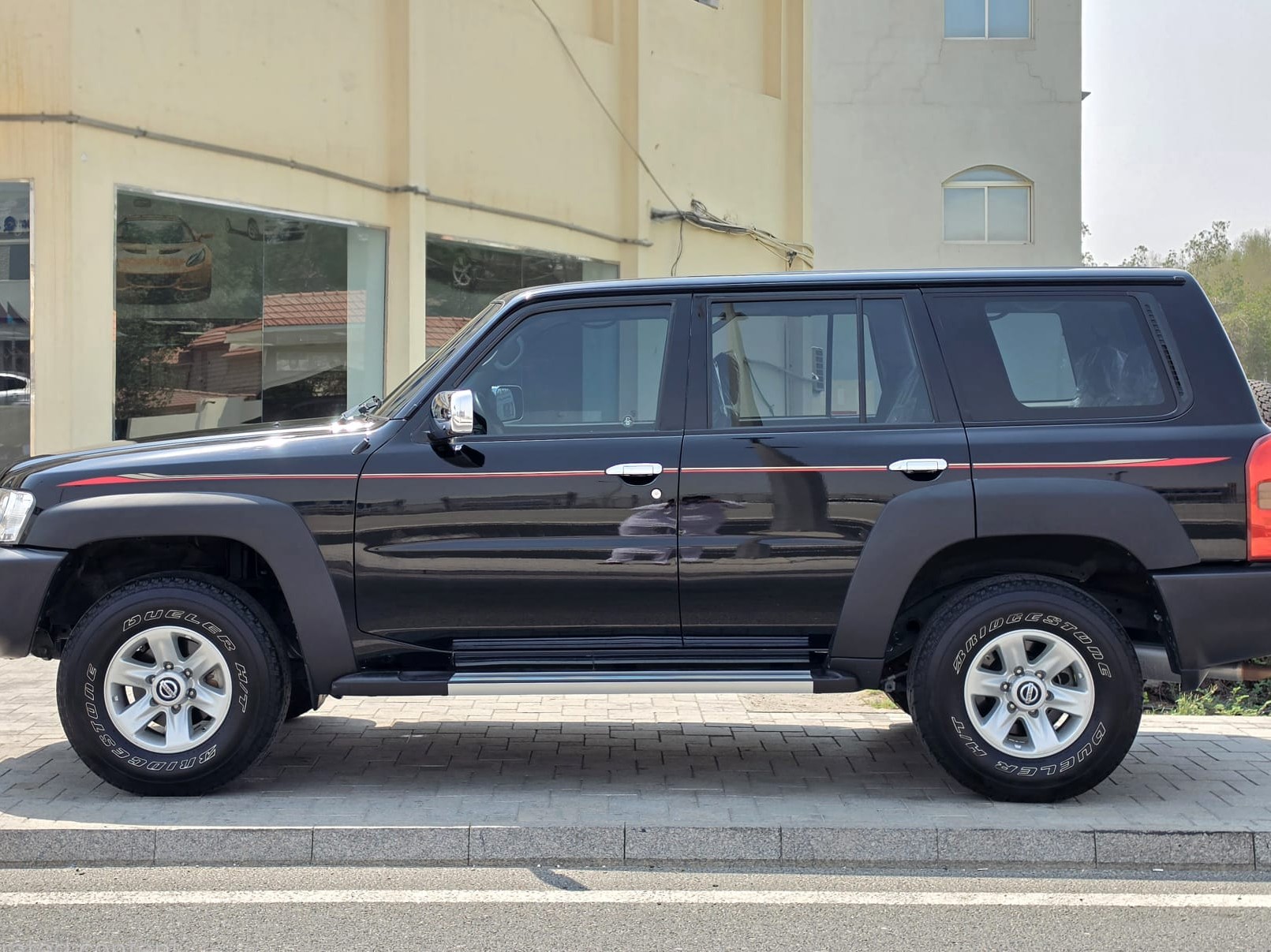 Nissan Patrol Safari 2023 - Image 4