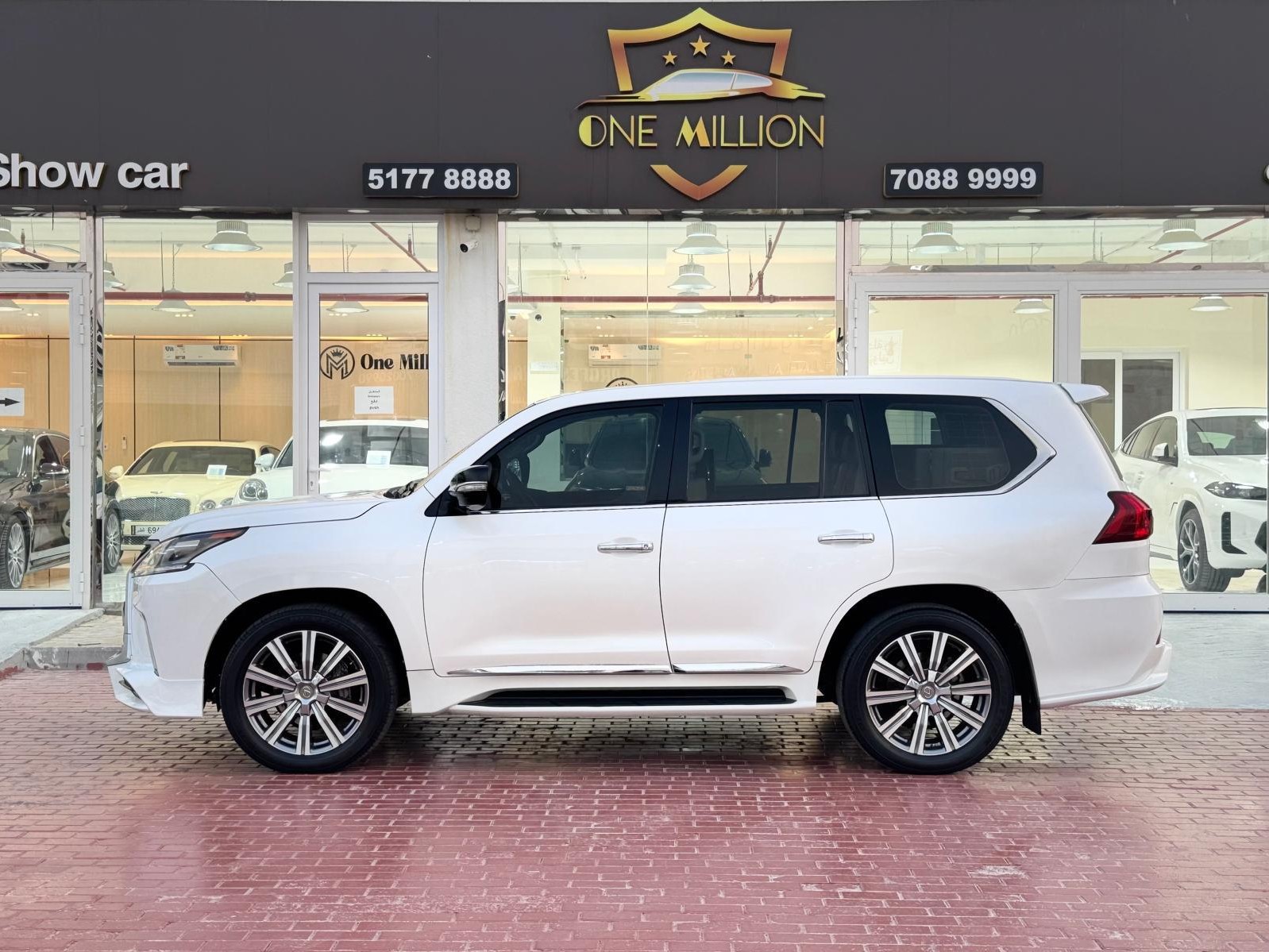 Lexus LX 570 S 2016 - Image 3
