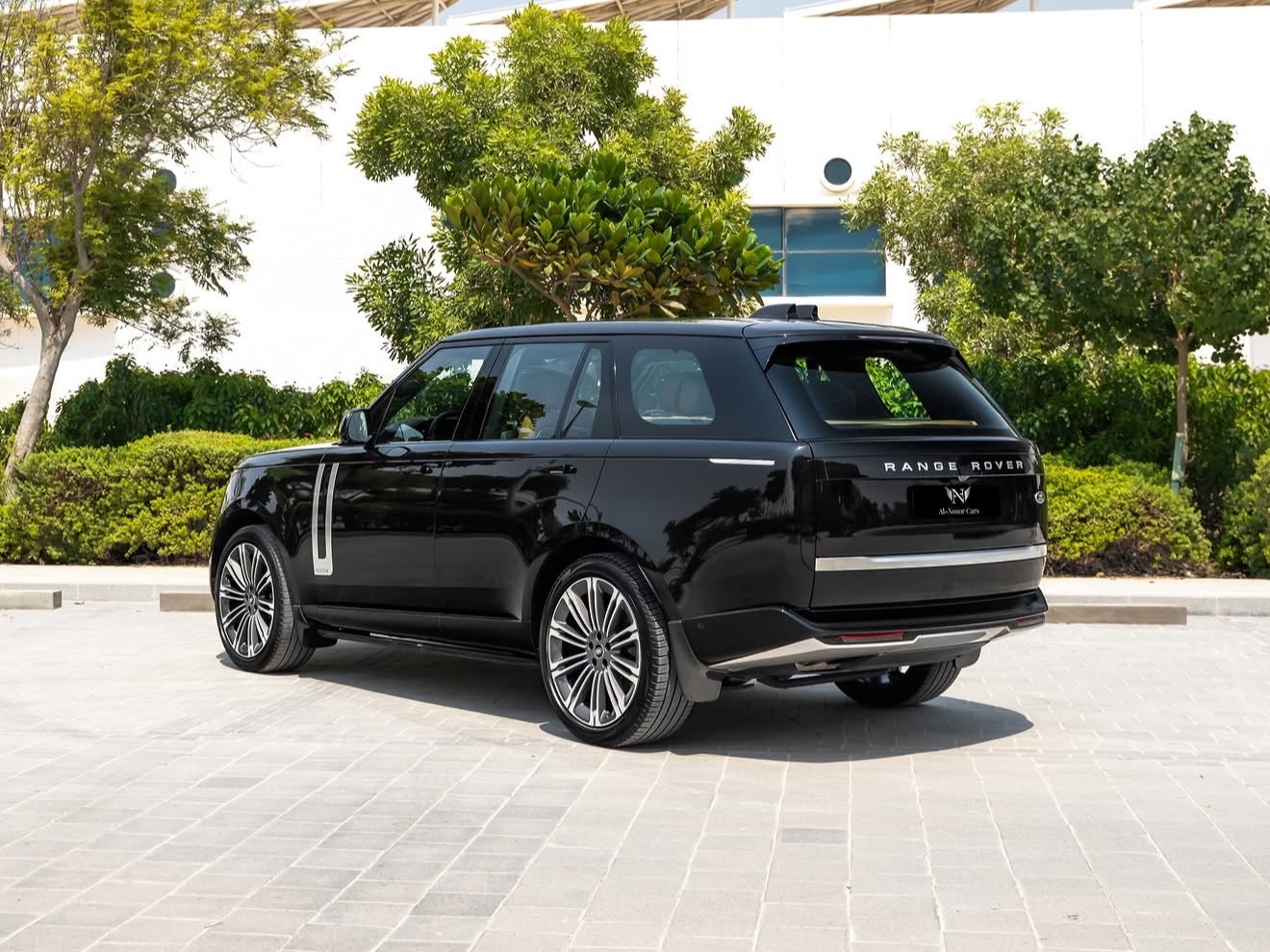 Land Rover Range Rover Vogue Autobiography 2022 - Image 4