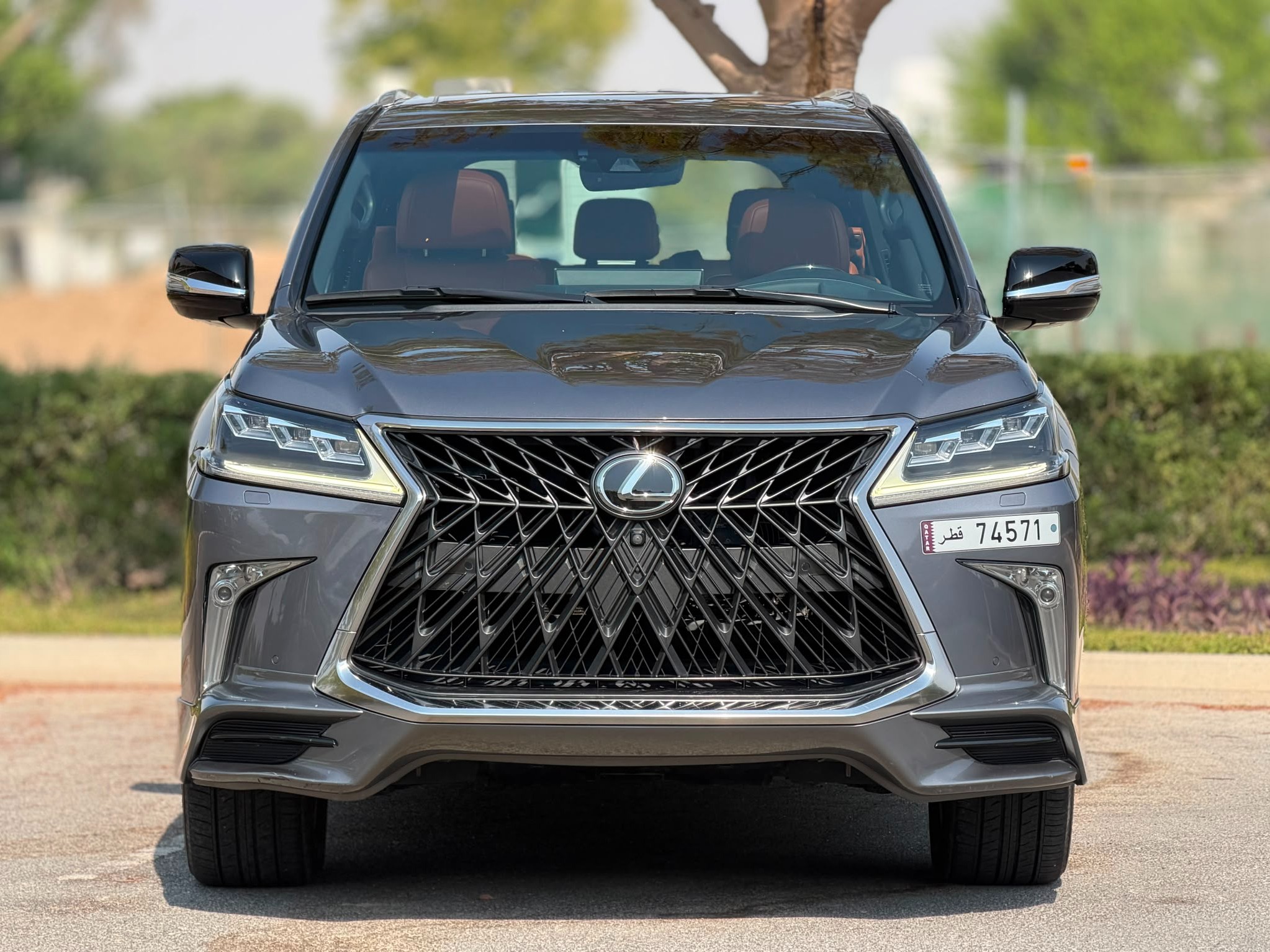 Lexus LX 570 S 2018 - Image 2