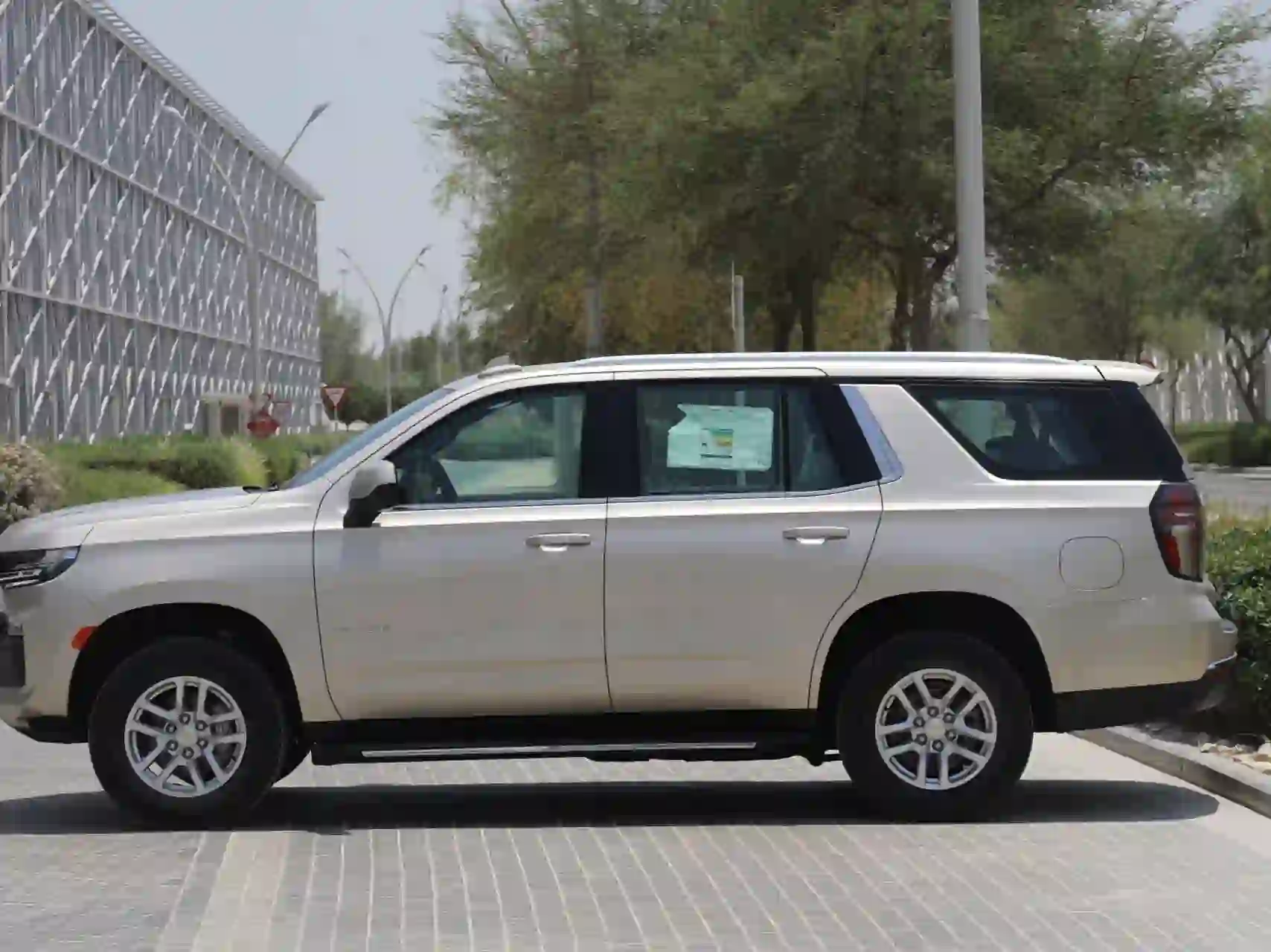 Chevrolet Tahoe LS 2024 - Image 4