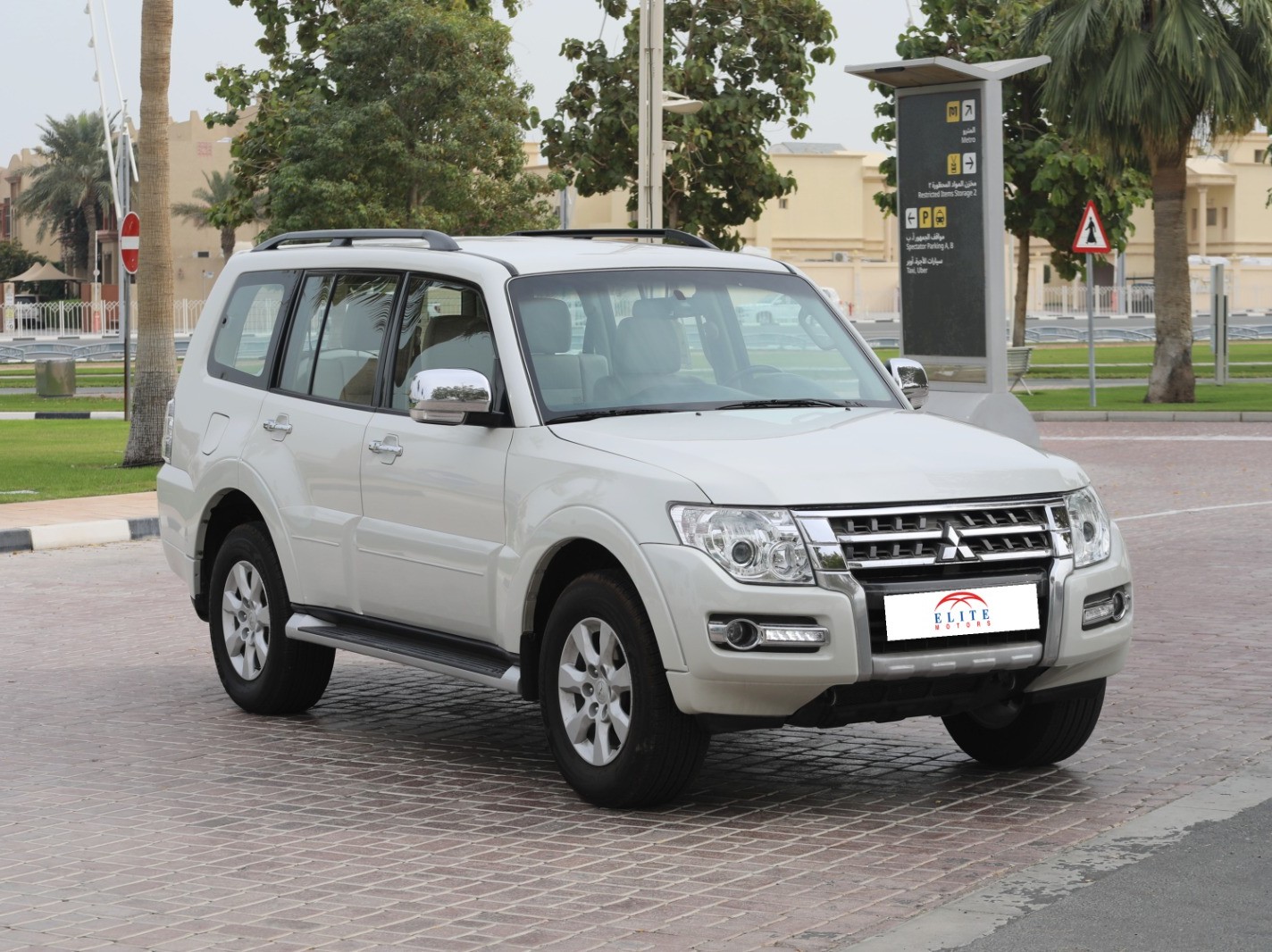 Mitsubishi Pajero 3.5 2020 - Image 2