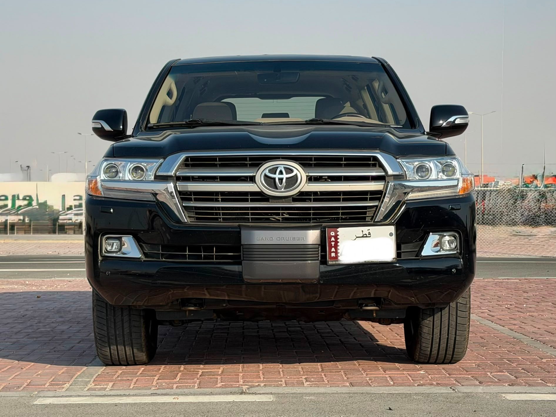 Toyota Land Cruiser GXR v8 2020 - Image 2