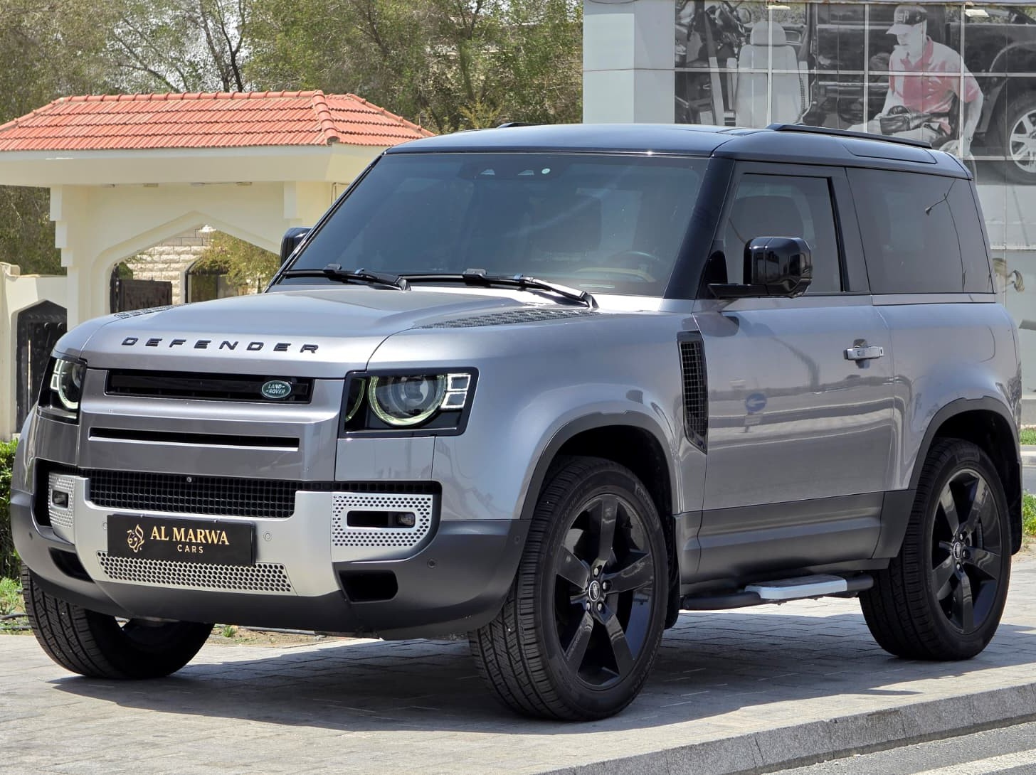 Land Rover Defender 90 HSE 2023