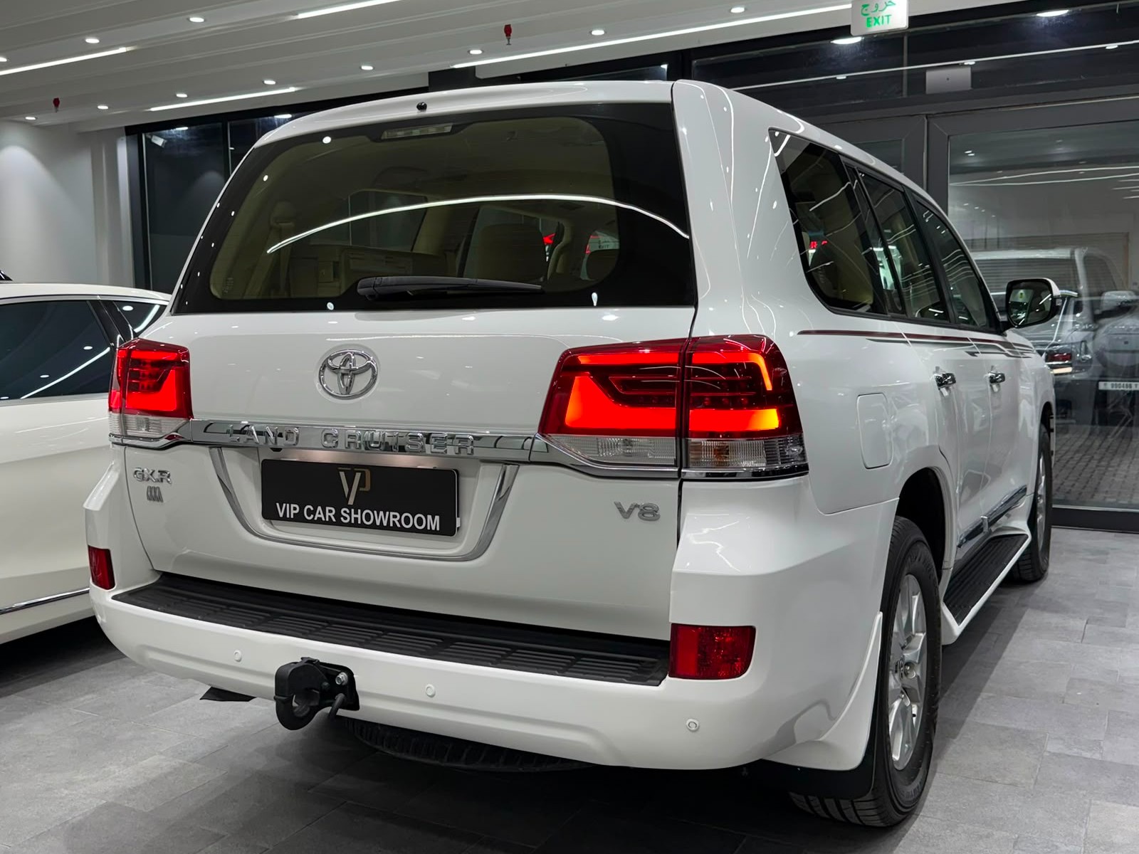 Toyota Land Cruiser GXR v8 2021 - Image 4