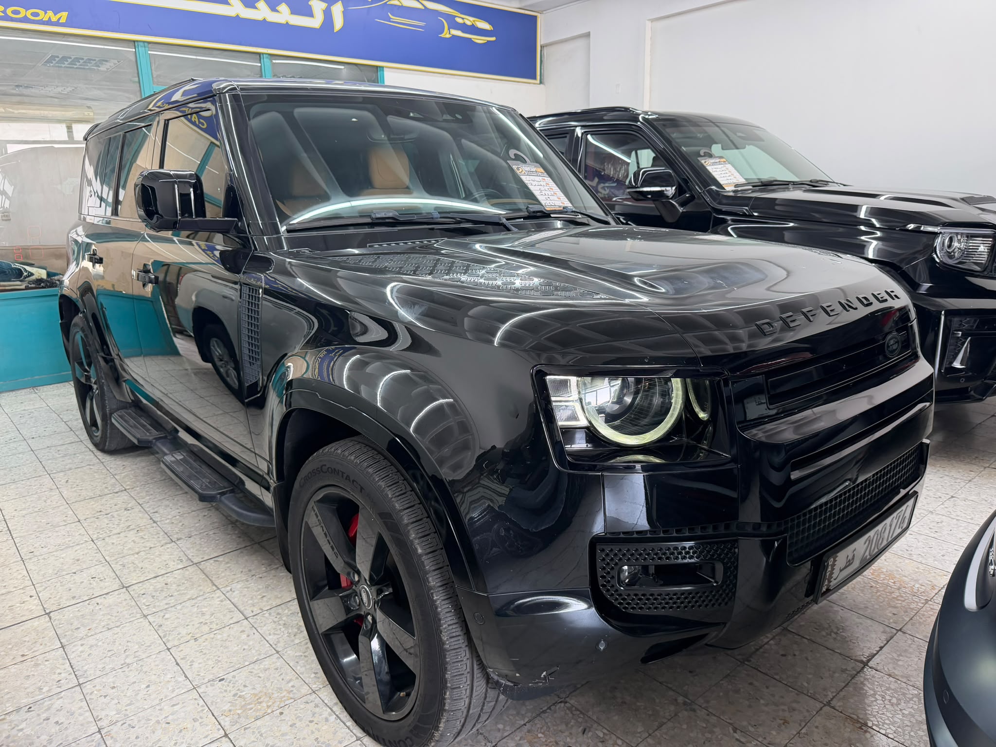 Land Rover Defender HSE 2023