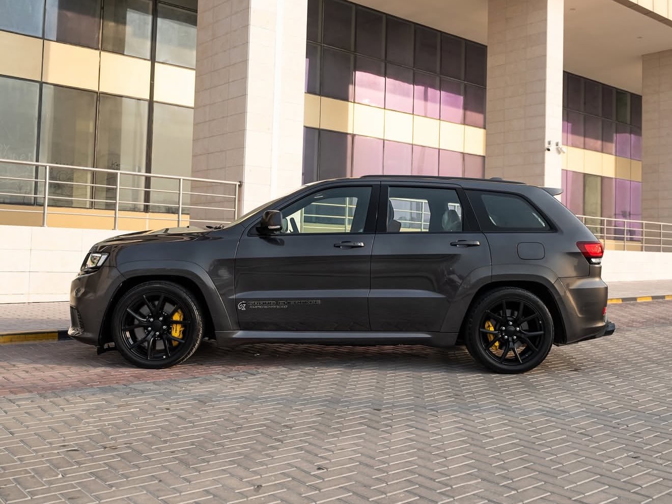 Jeep Cherokee TrailHawk 2018 - Image 3