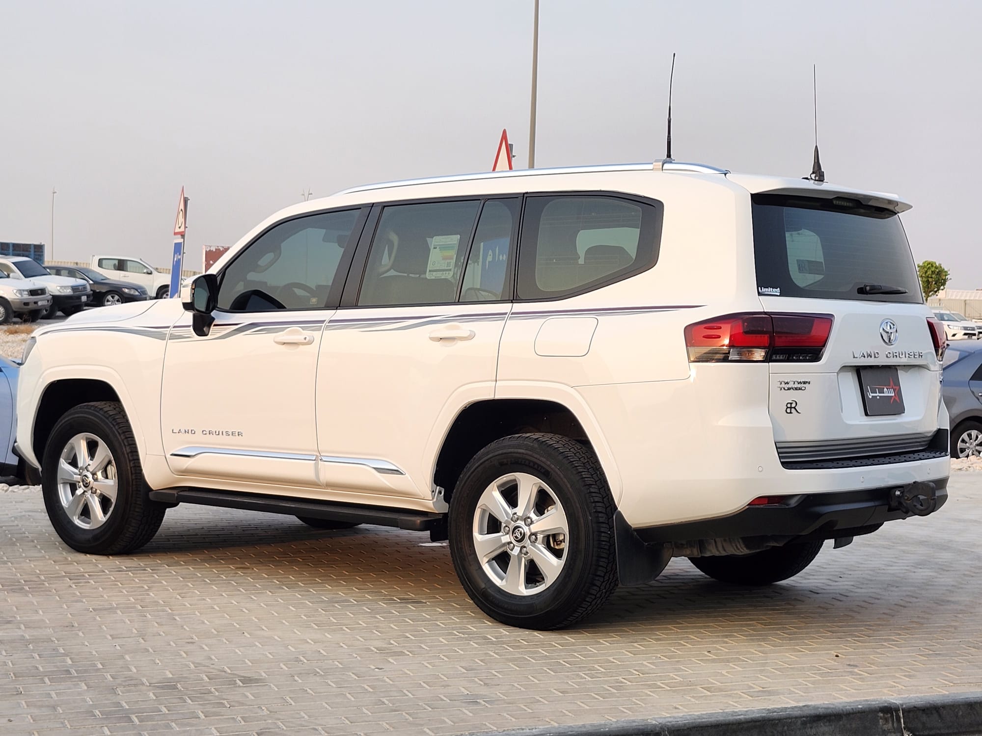 Toyota Land Cruiser GXR Twin Turbo 2024 - Image 4
