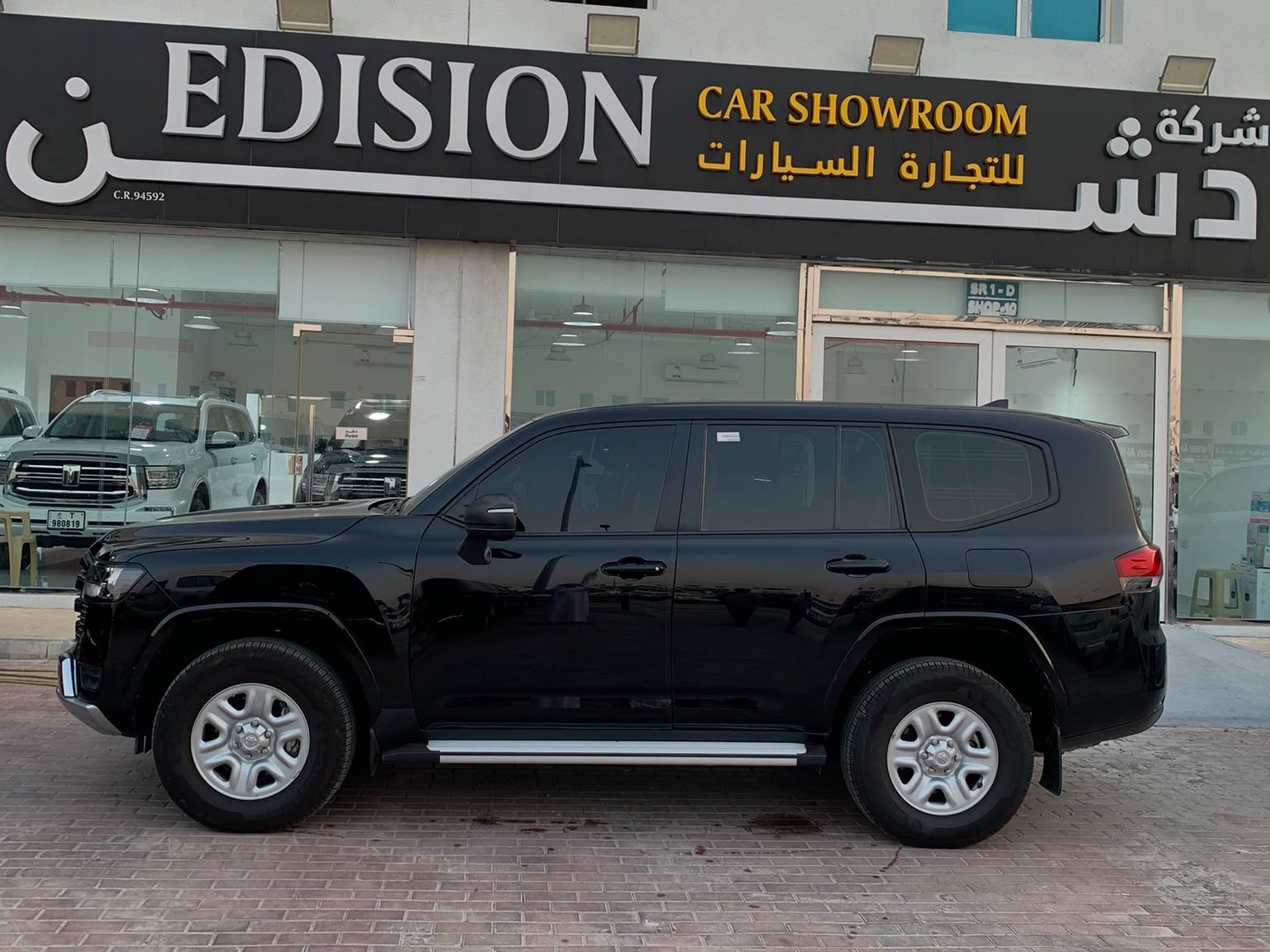 Toyota Land Cruiser GX 2024 - Image 4