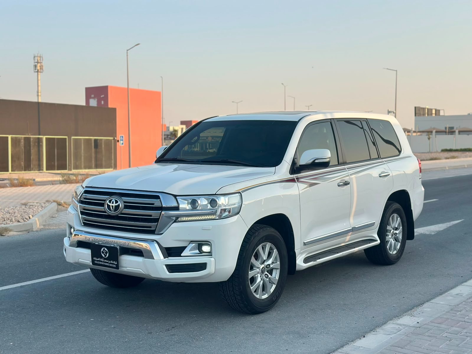 Toyota Land Cruiser GXR v8 2018 - Image 3