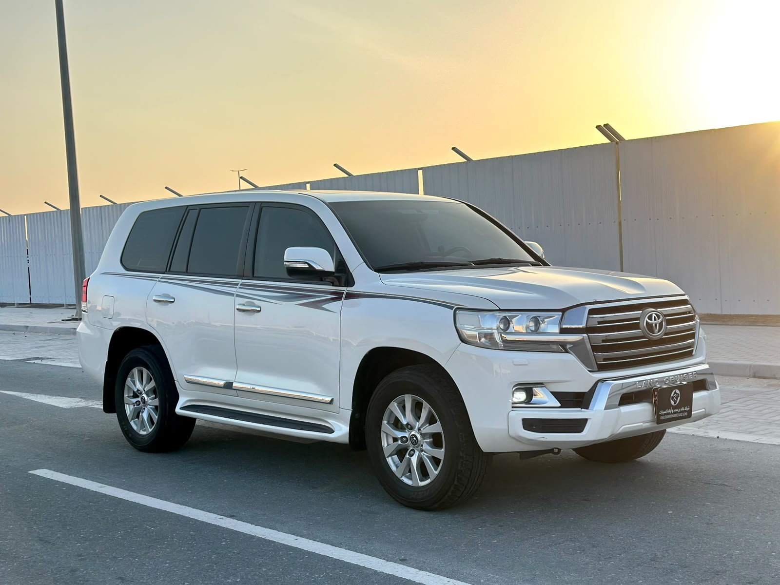تويوتا لاند كروزر جي اكس ار v8 2018