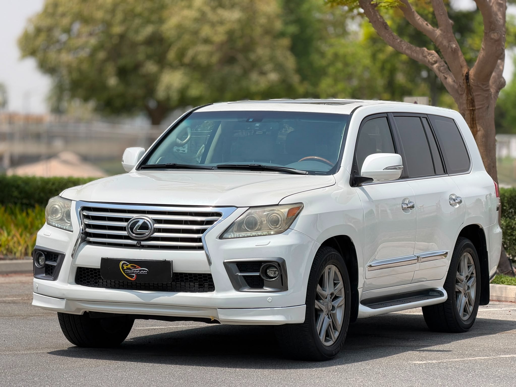 Lexus LX 570 S 2015 - Image 3