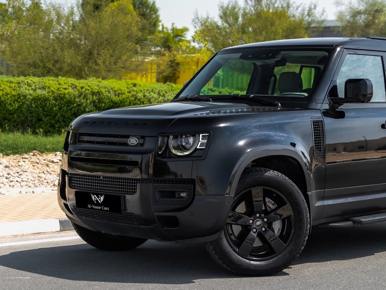 Land Rover Defender SE 2020 - Image 2