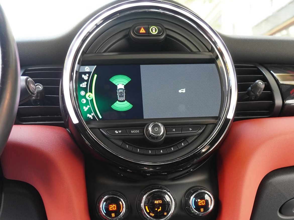 Mini Cooper JCW  2021 - Image 3
